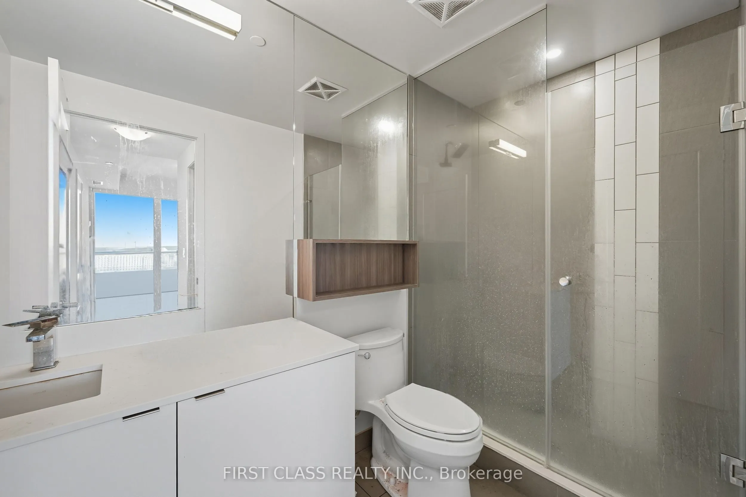 70 Princess Street, #2706 E