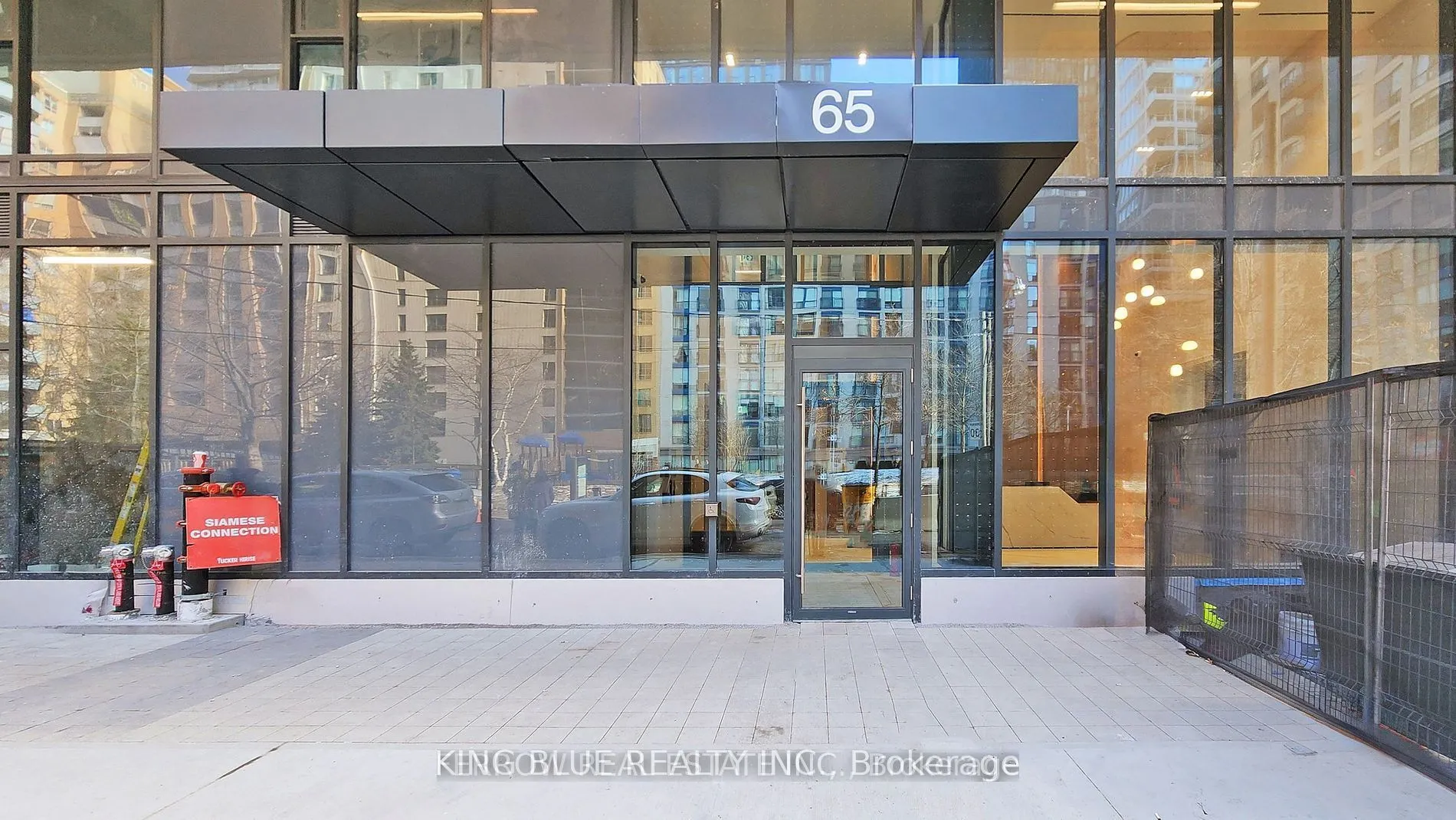 65 Mutual Street, #403