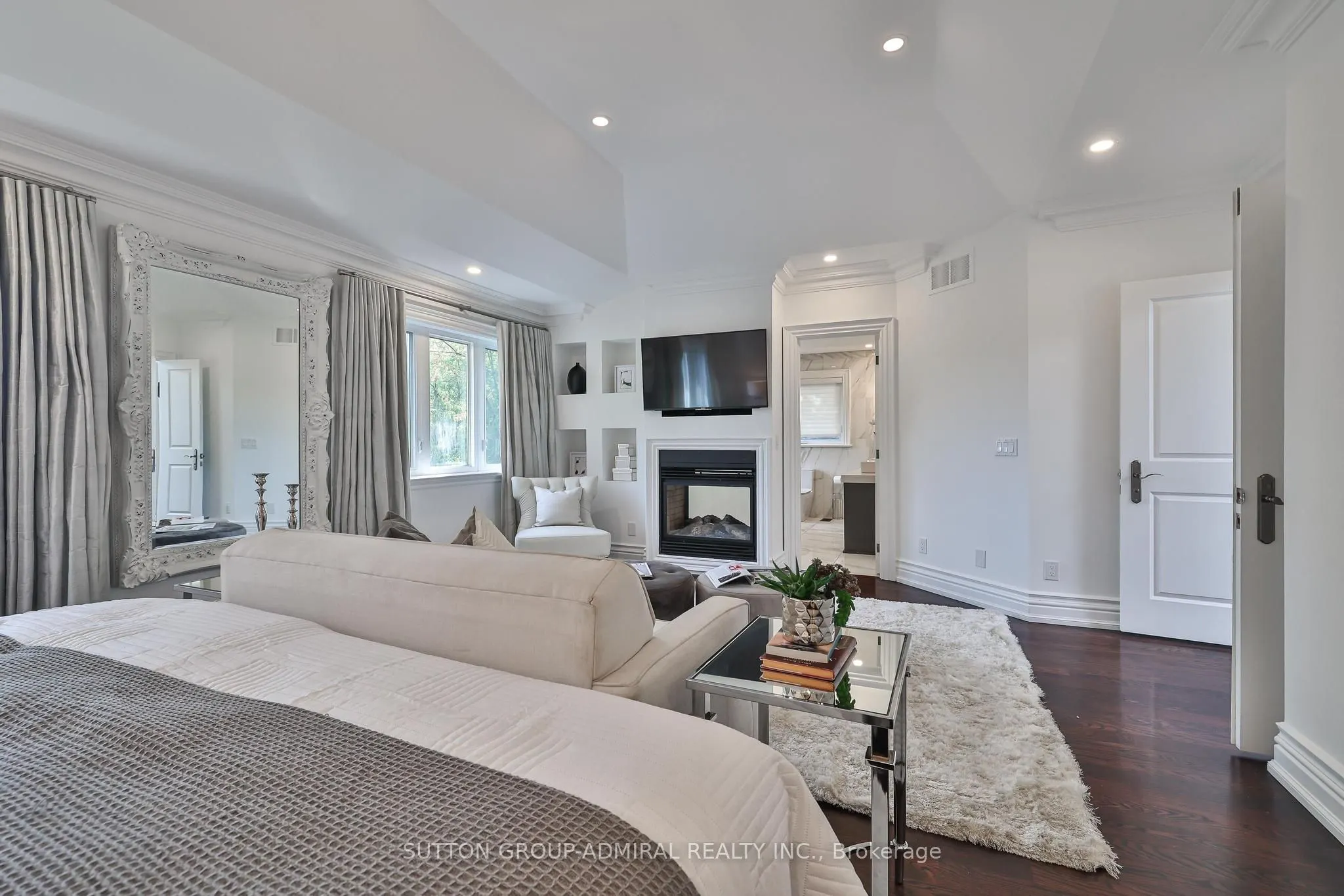 453 Glengrove Avenue W