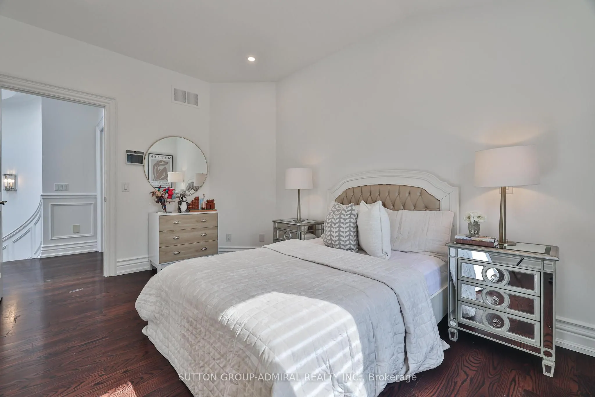 453 Glengrove Avenue W