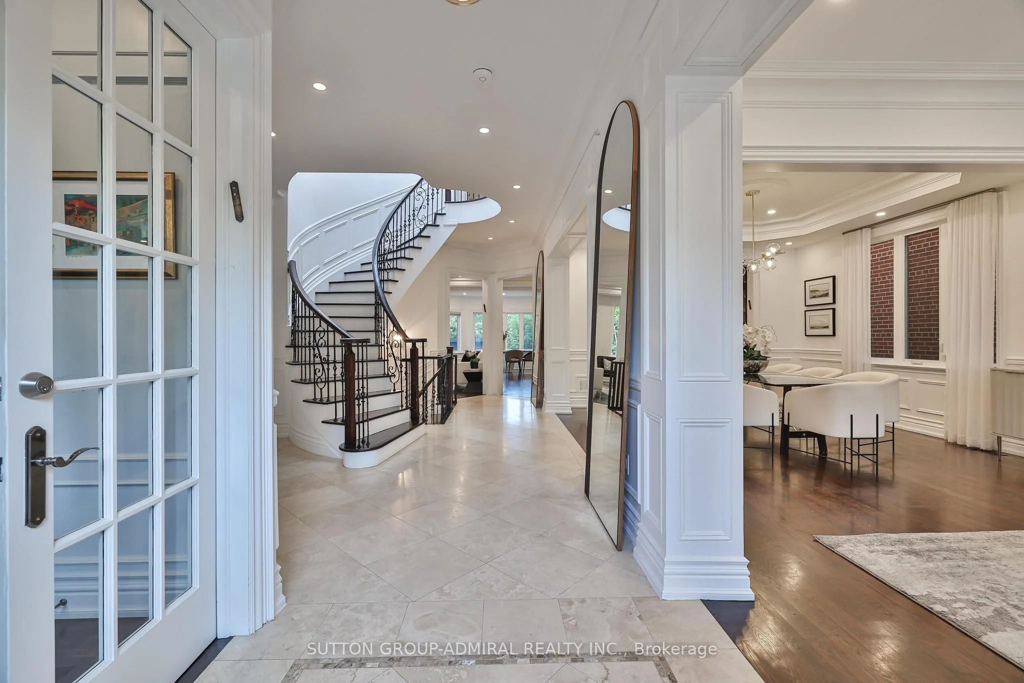 453 Glengrove Avenue W