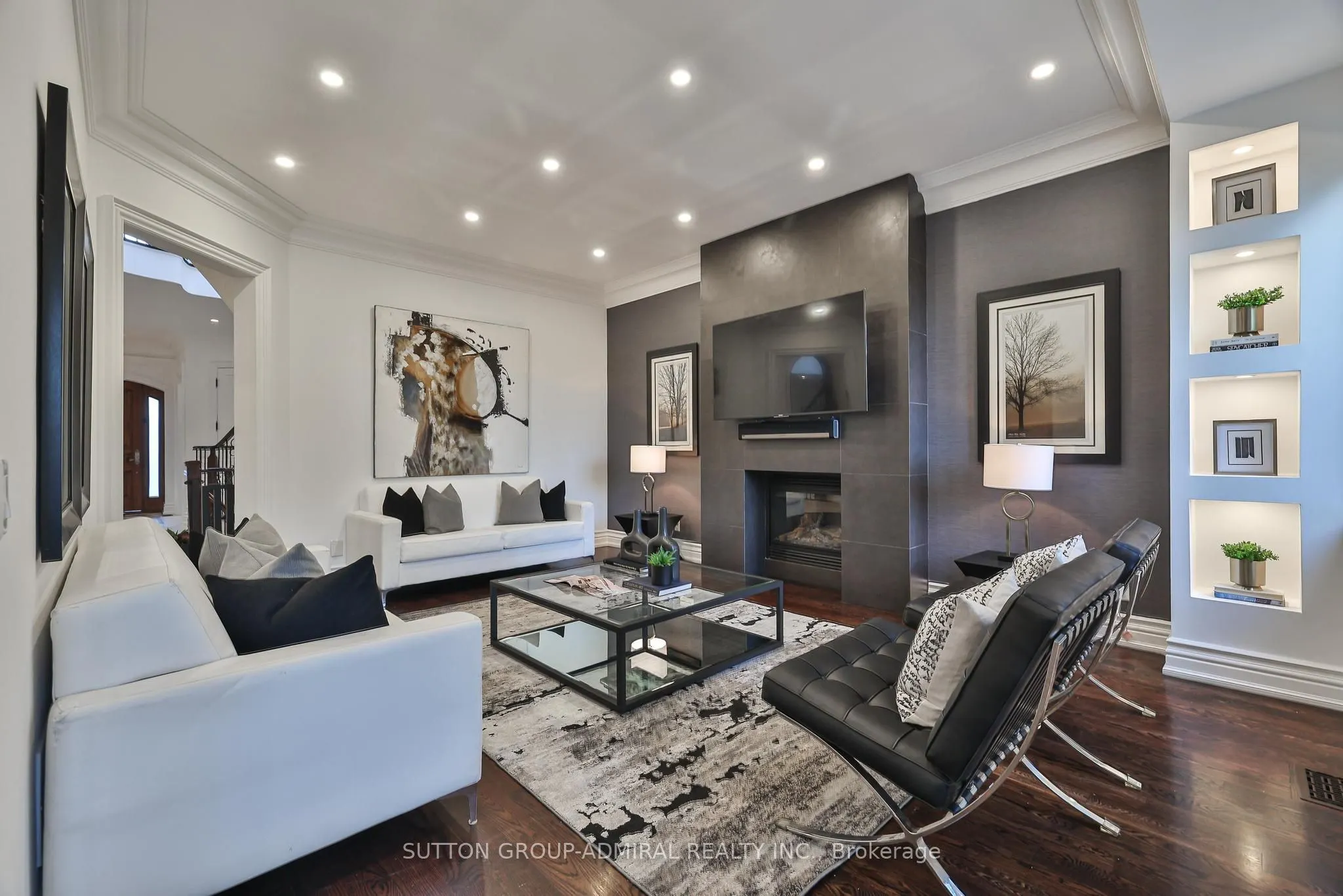453 Glengrove Avenue W