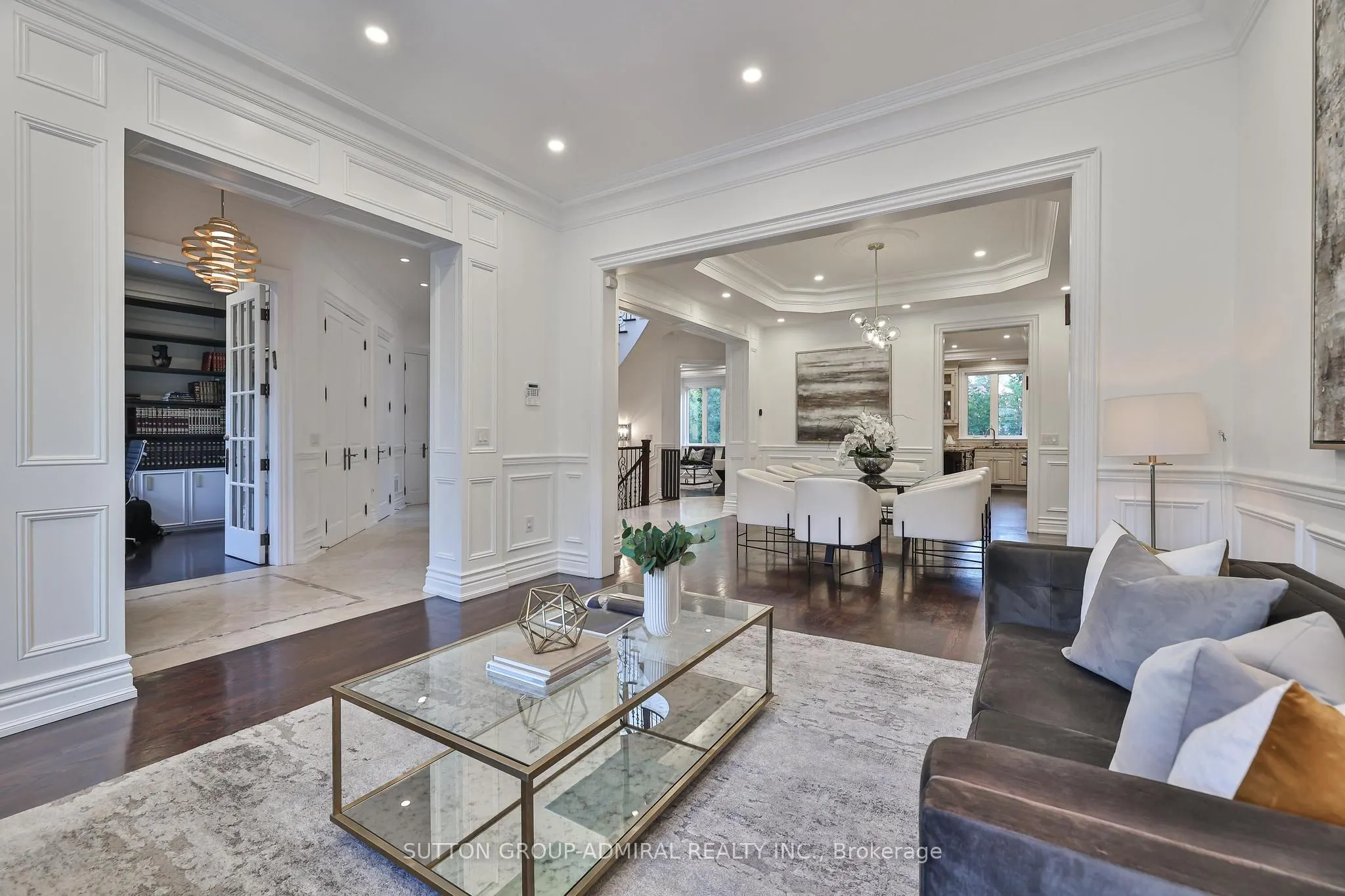 453 Glengrove Avenue W