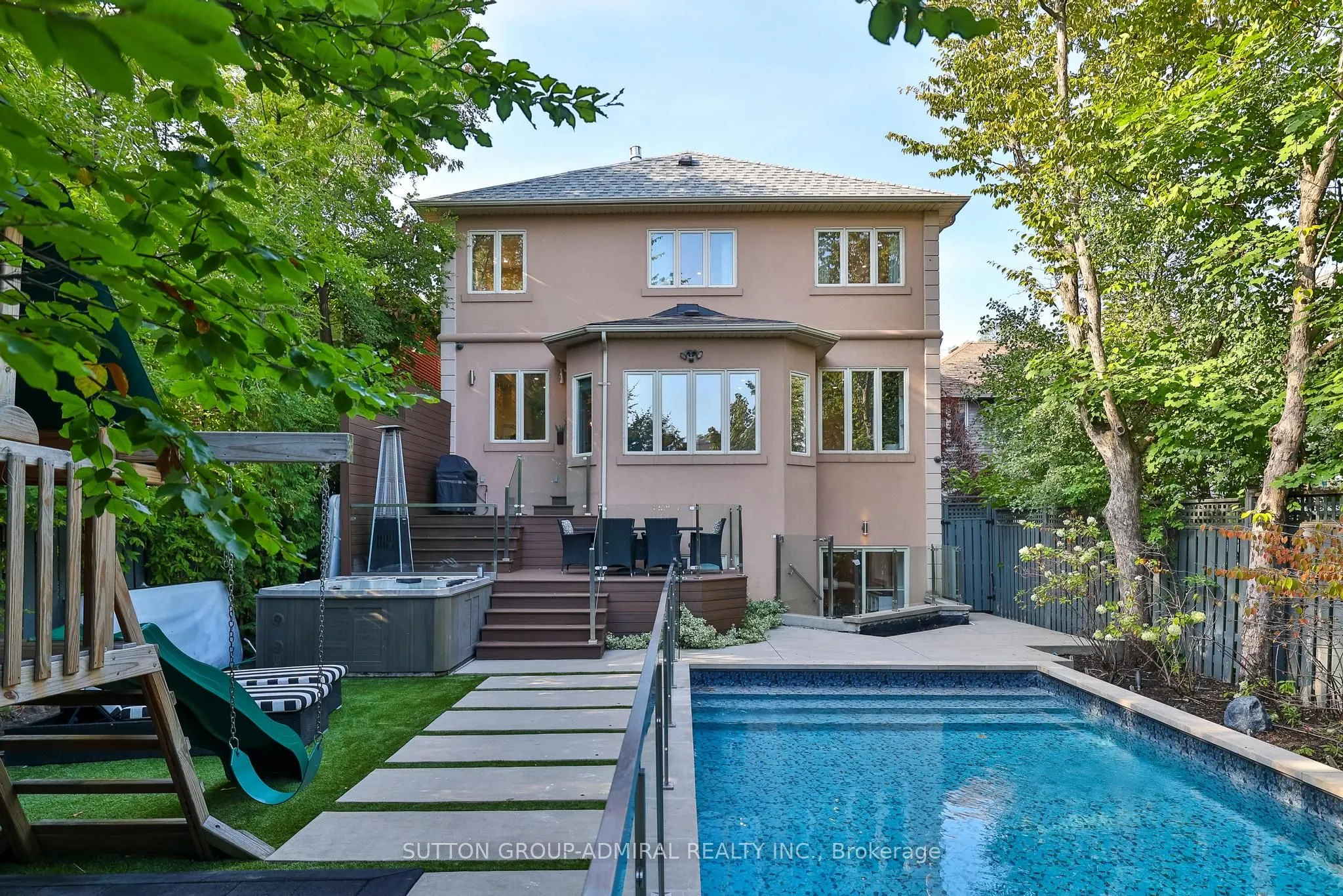 453 Glengrove Avenue W