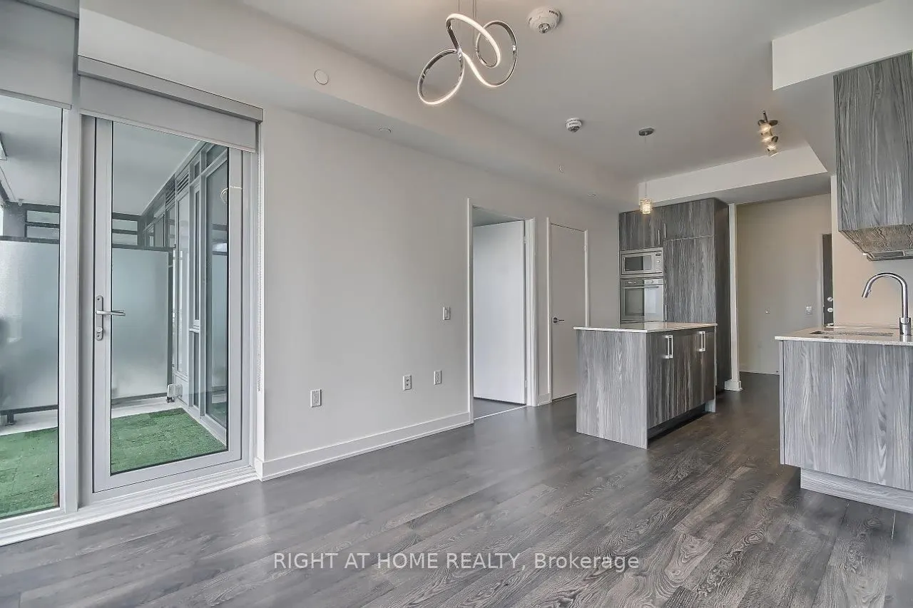 576 Front Street W, #1506E