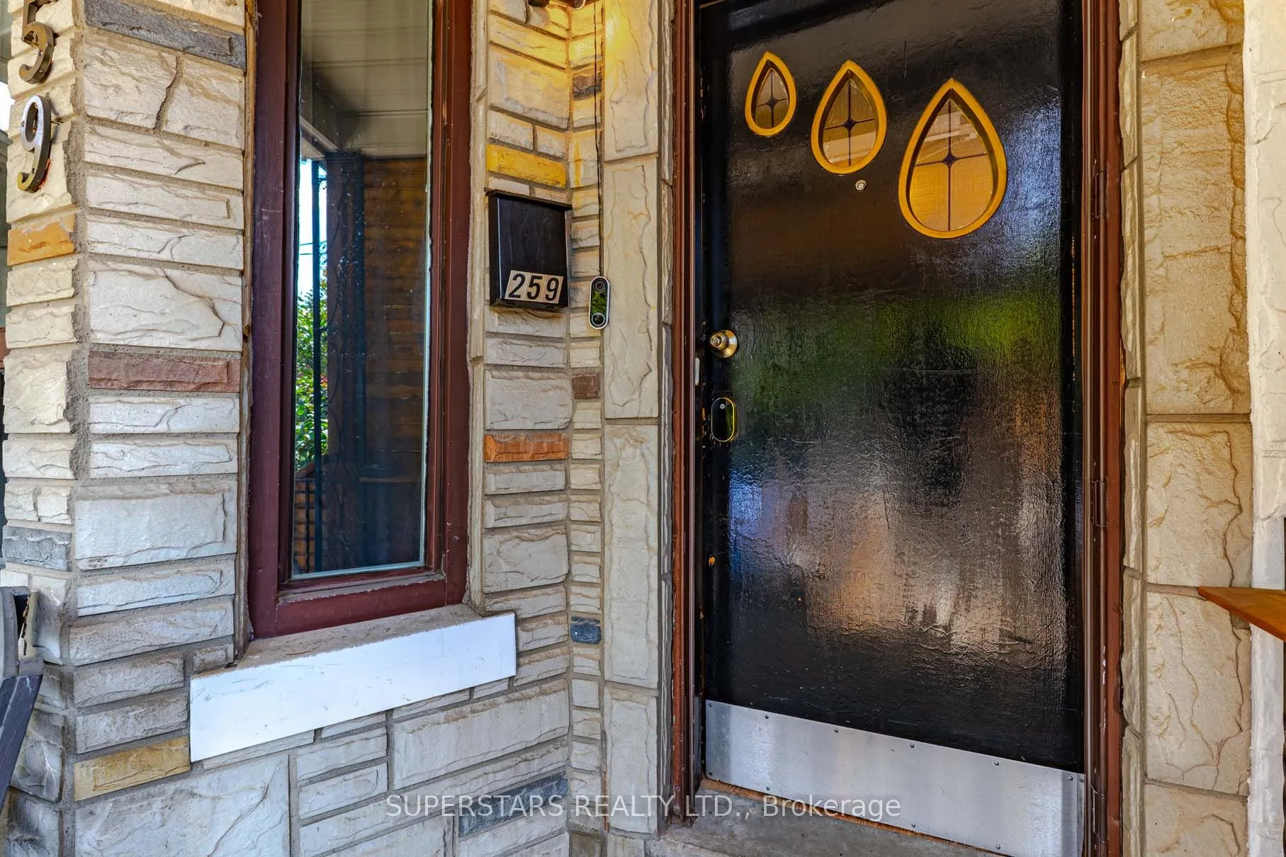 259 Claremont Street