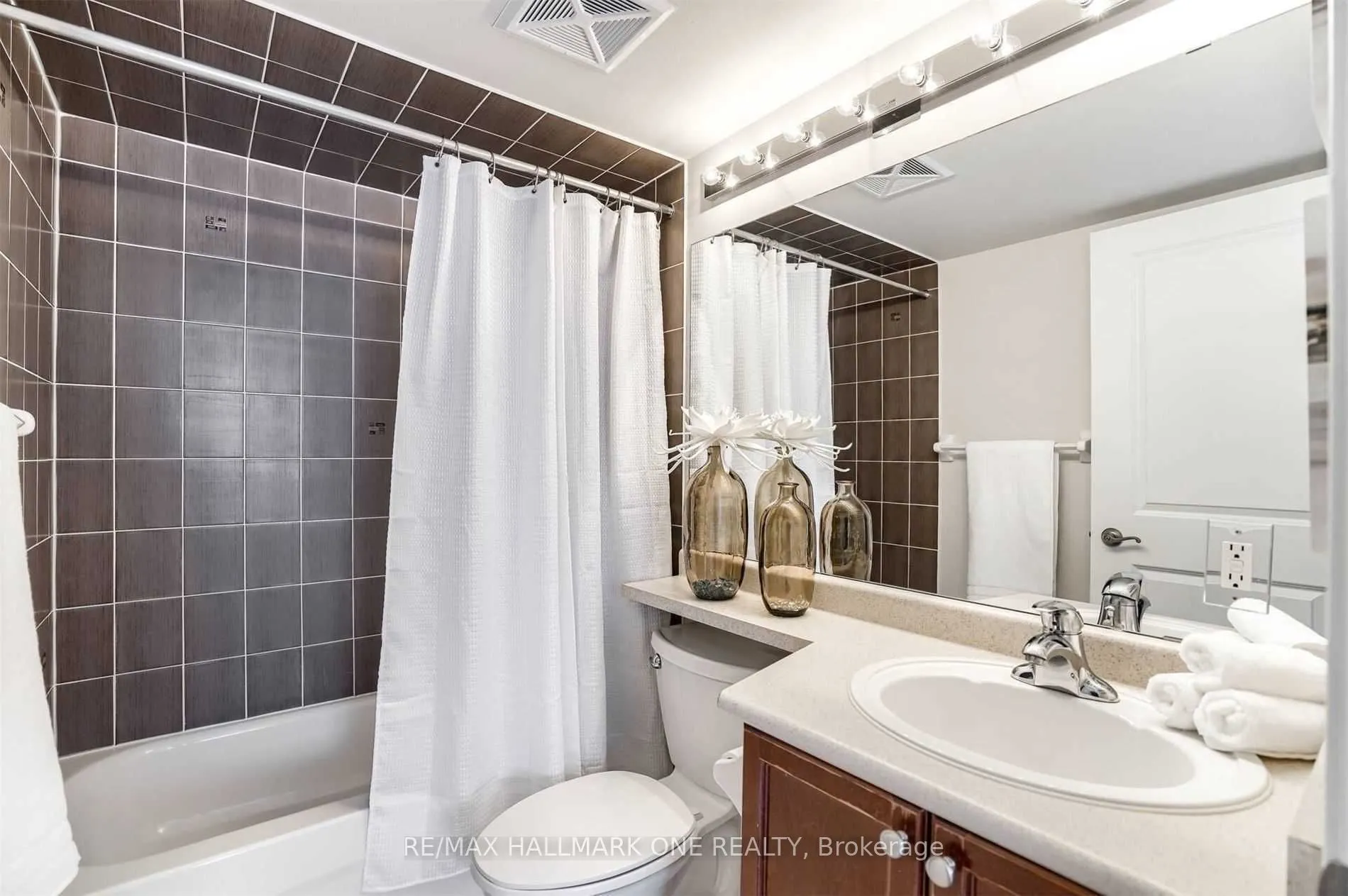 872 Sheppard Avenue W, #515