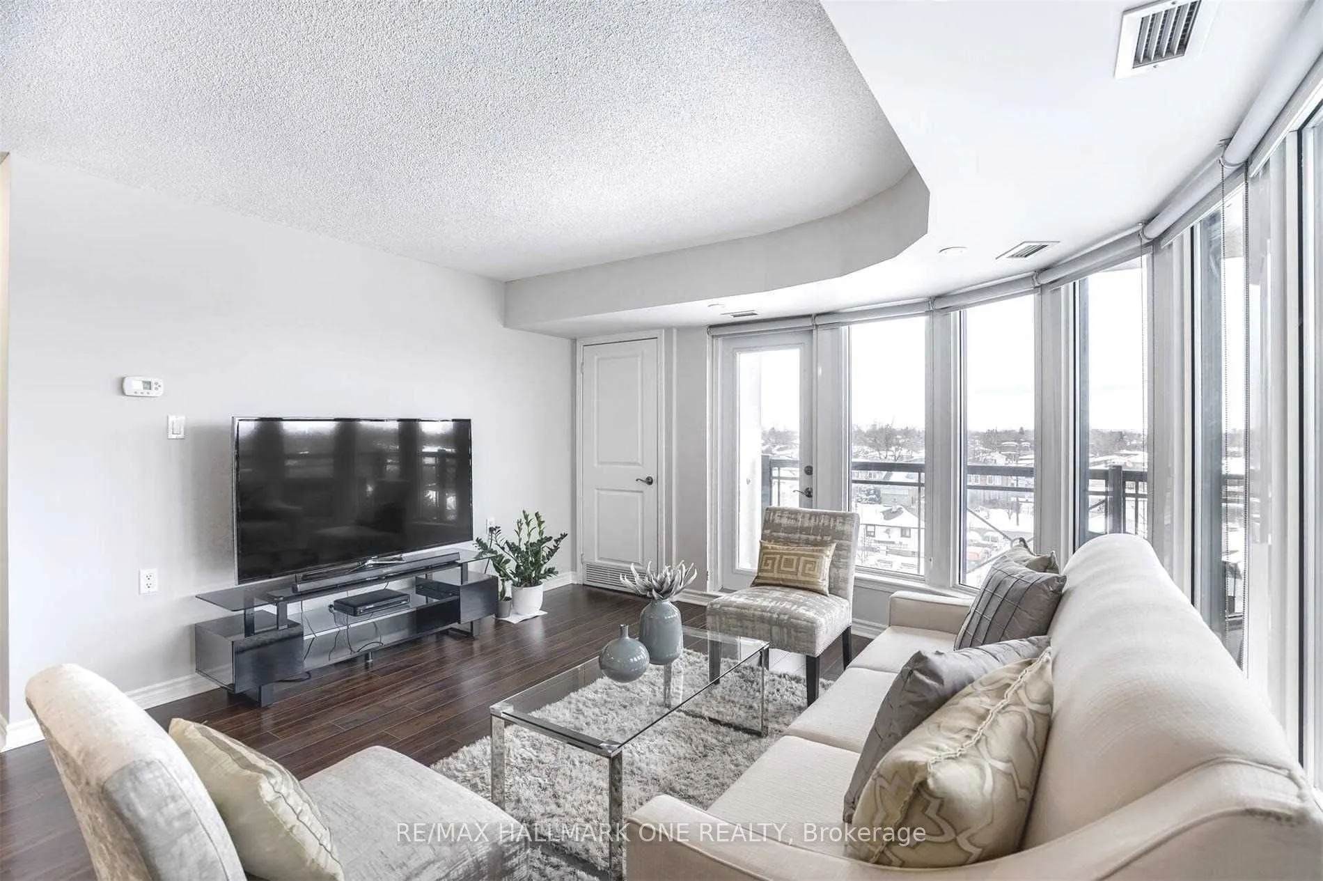 872 Sheppard Avenue W, #515