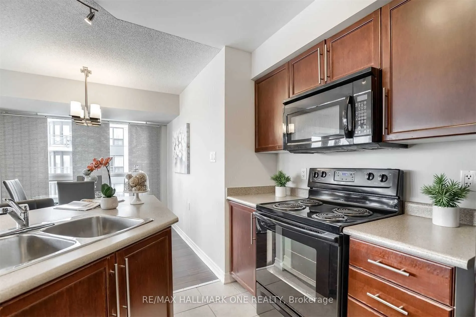 872 Sheppard Avenue W, #515
