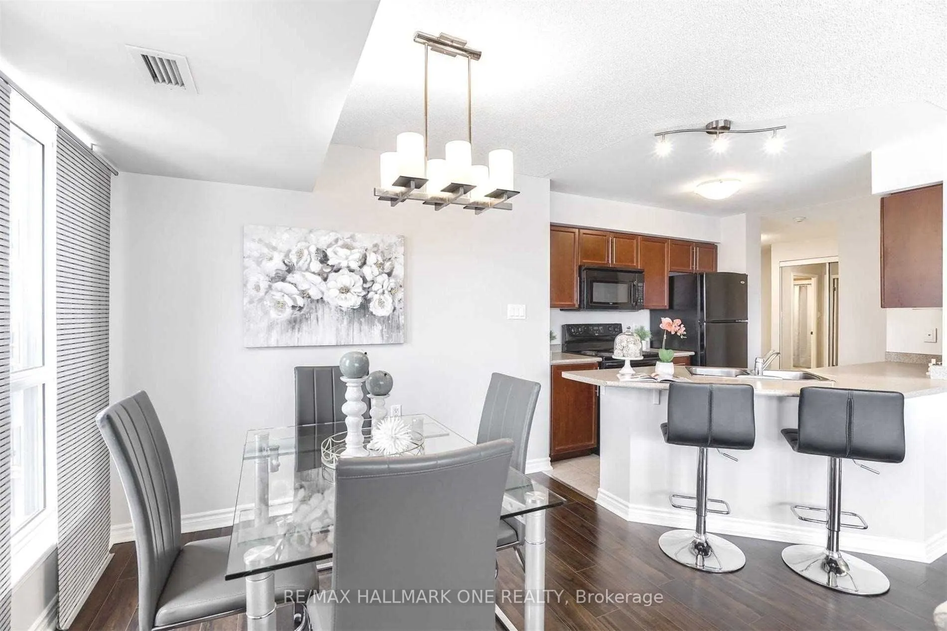 872 Sheppard Avenue W, #515