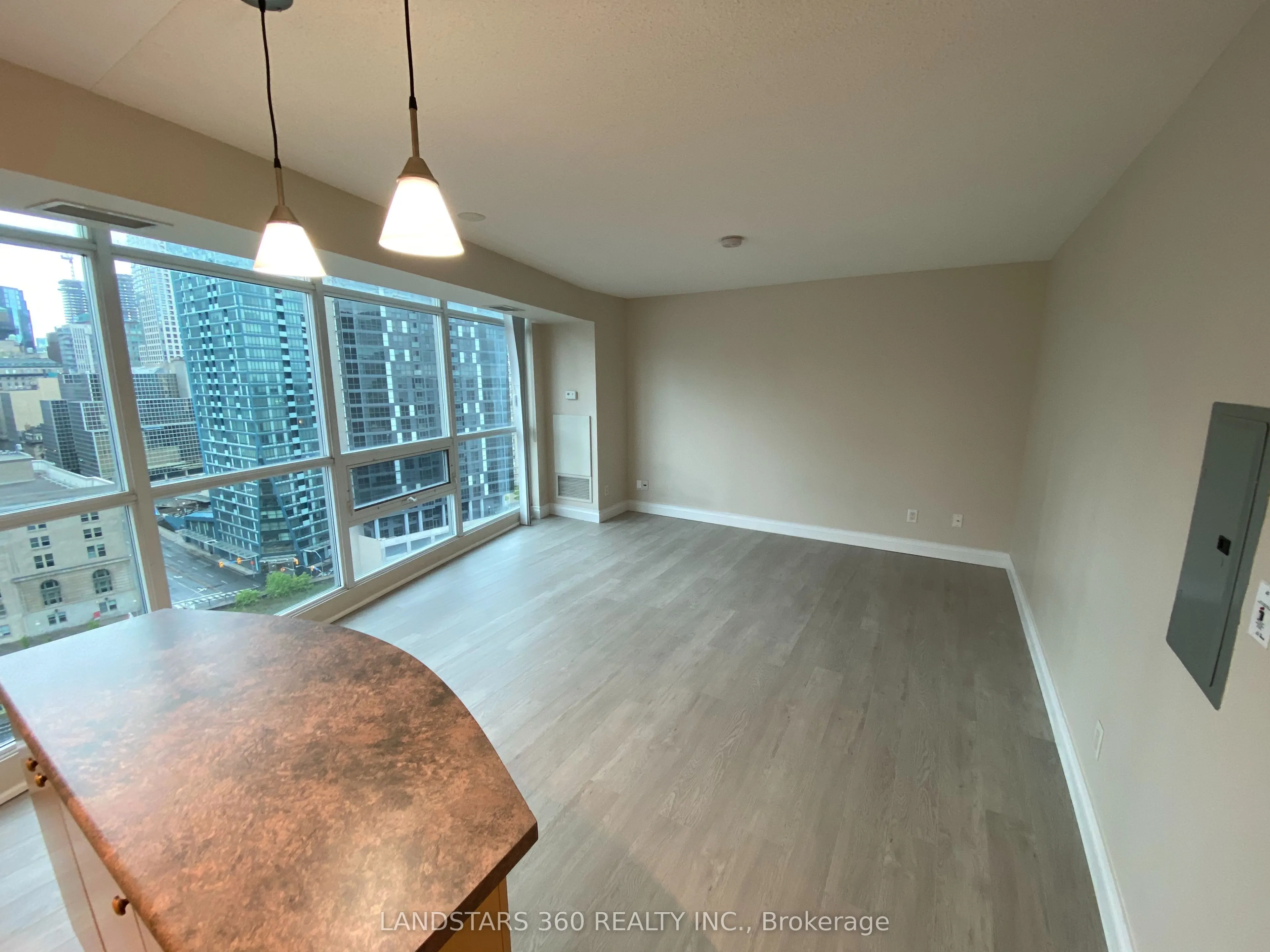 18 Yonge Street, #1804