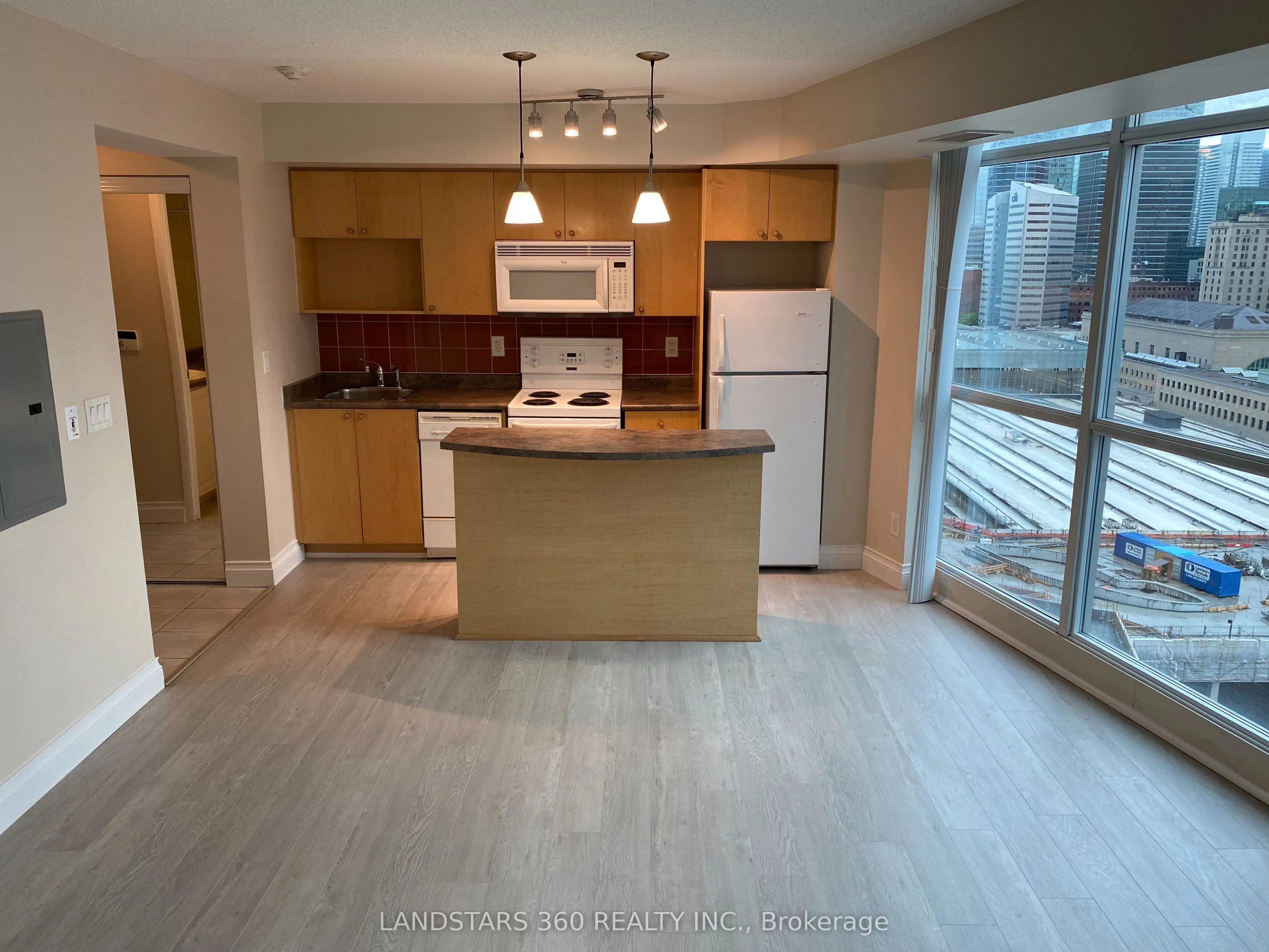 18 Yonge Street, #1804