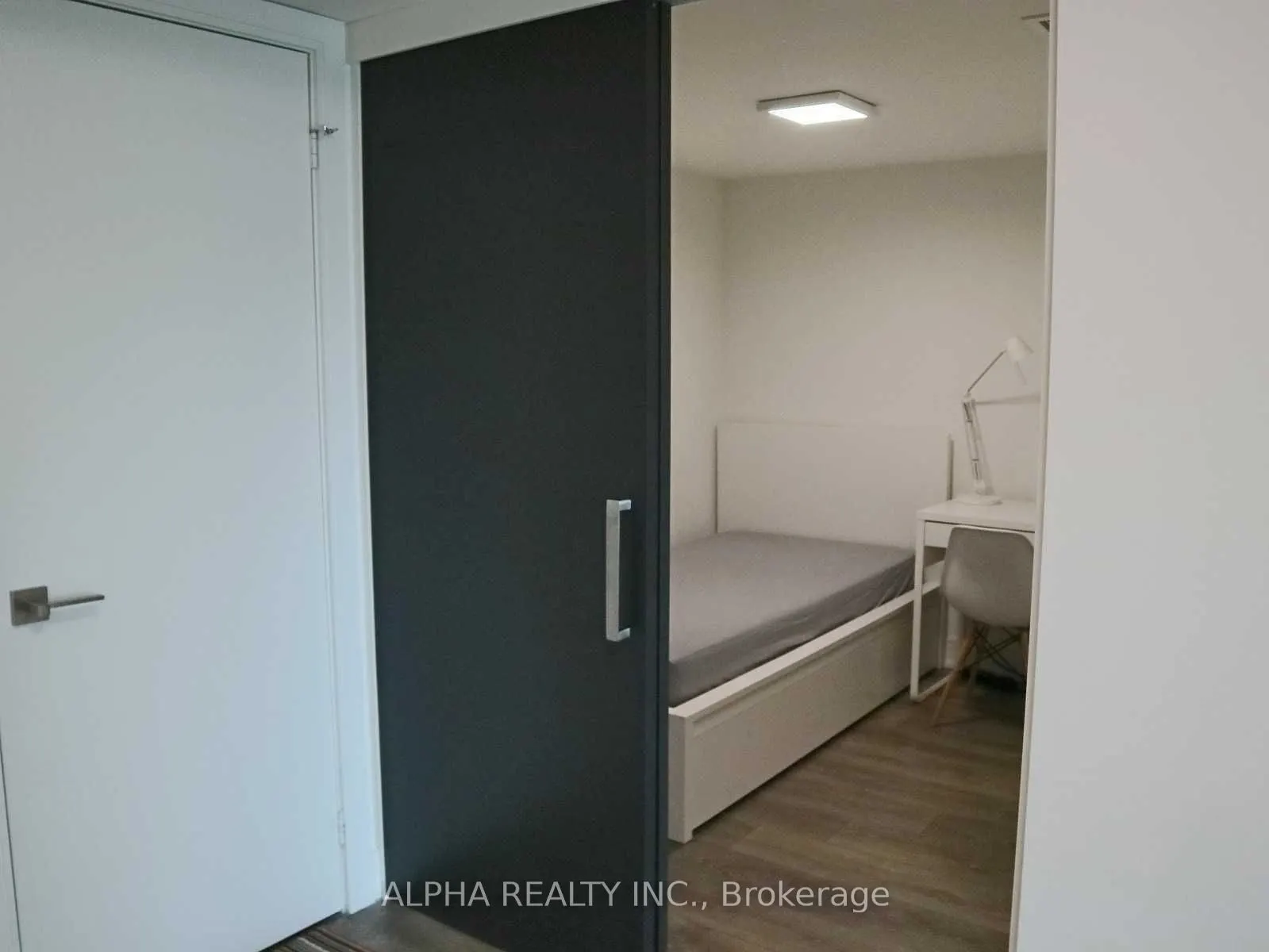 89 Mcgill Street, #1504