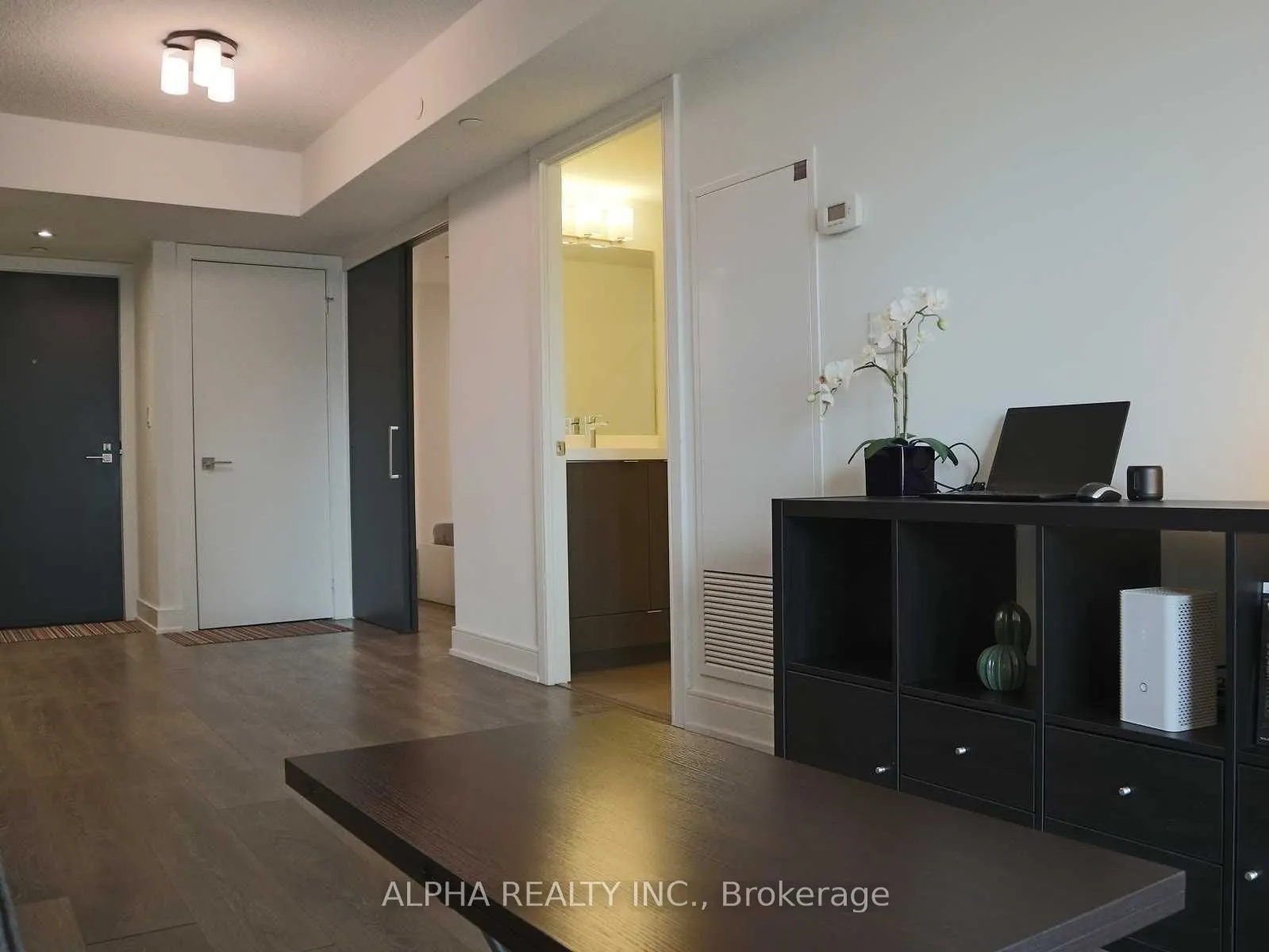 89 Mcgill Street, #1504