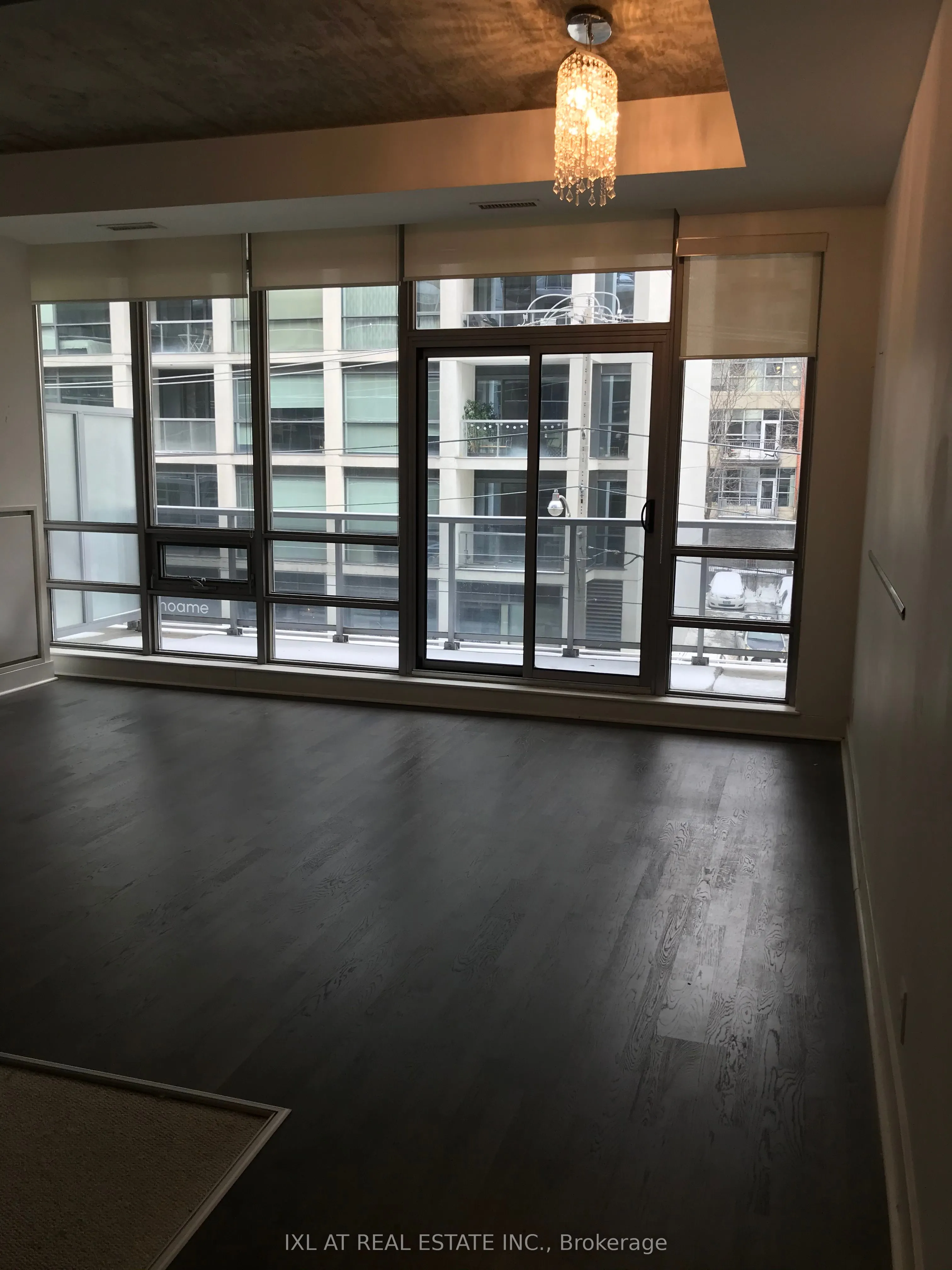 399 Adelaide Street W, #303