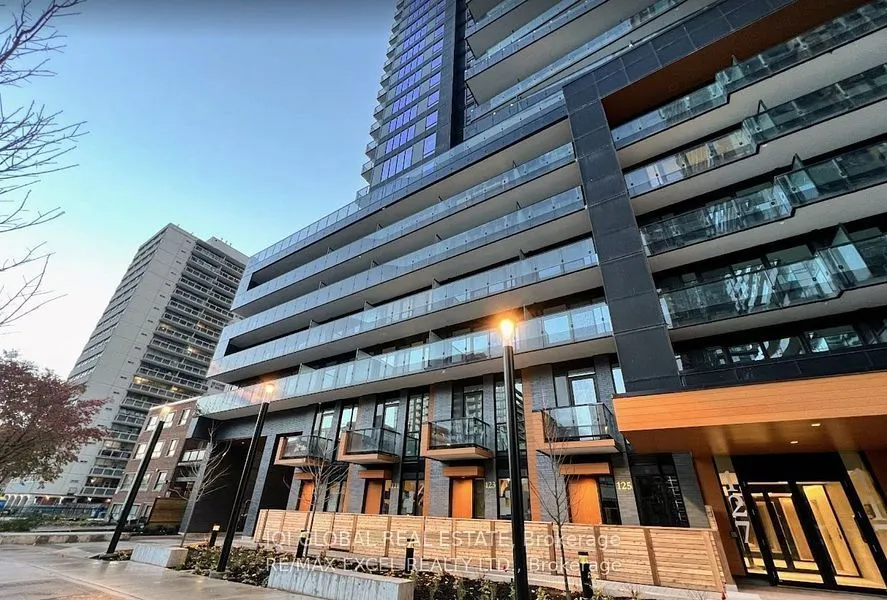117 Broadway Avenue, #2402
