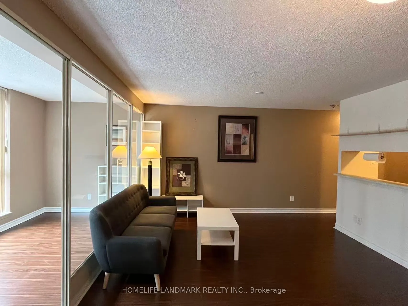 633 Bay Street, #607