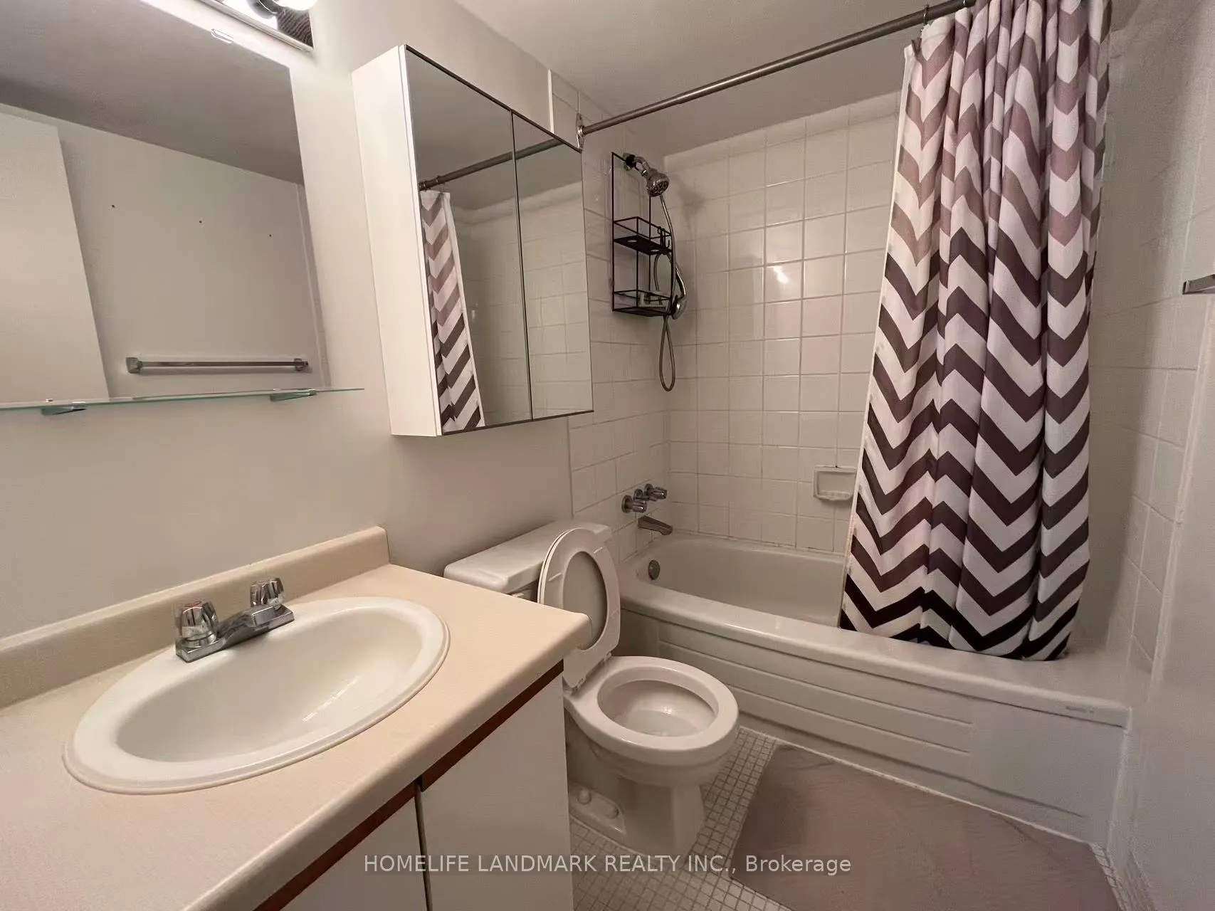 633 Bay Street, #607