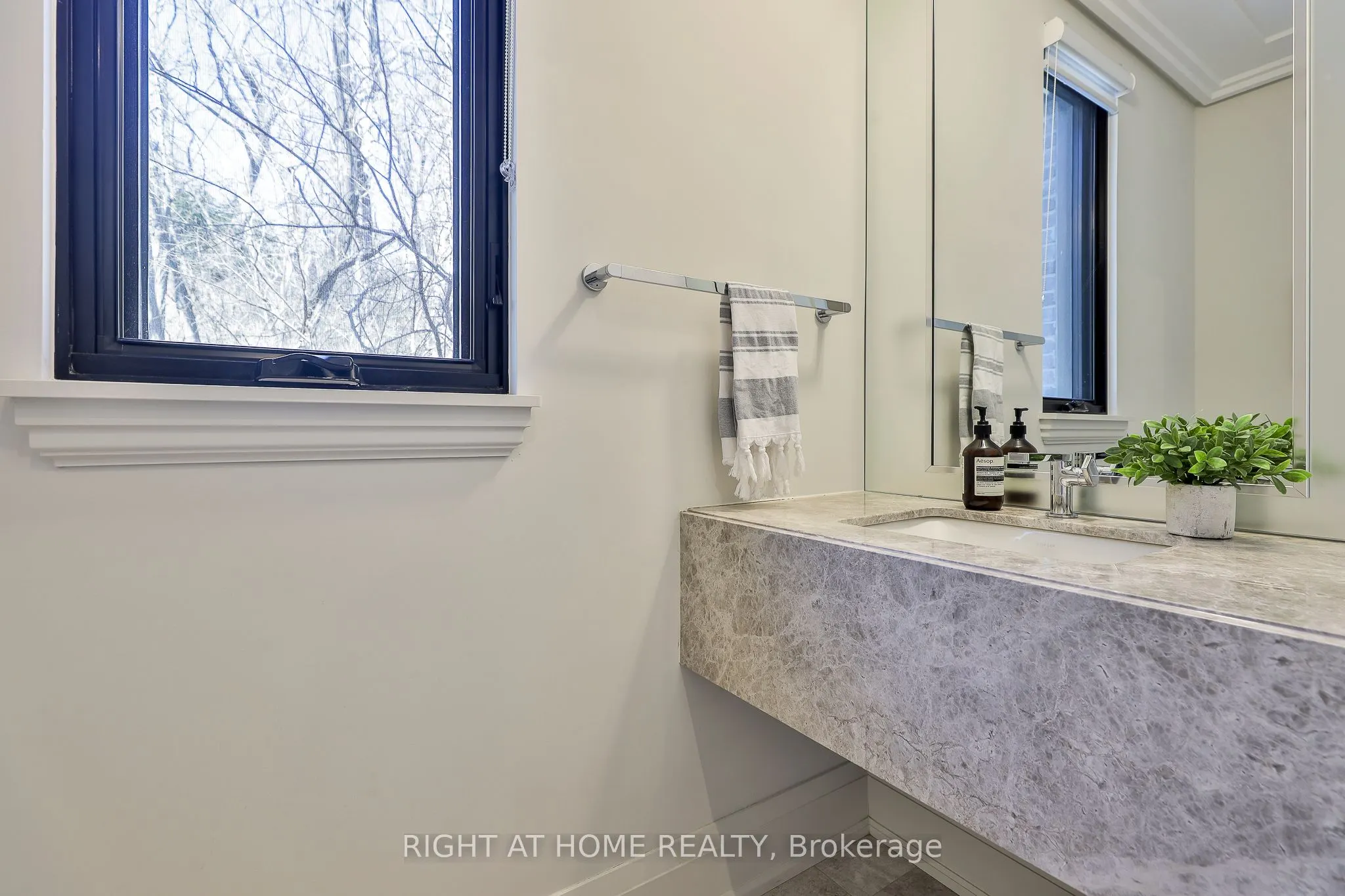 363 Avenue Road, #1