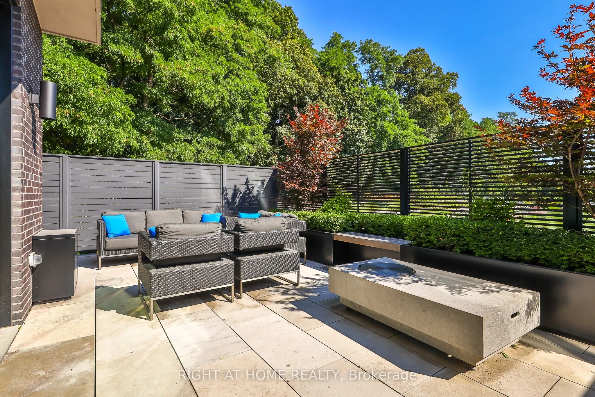 363 Avenue Road, #1