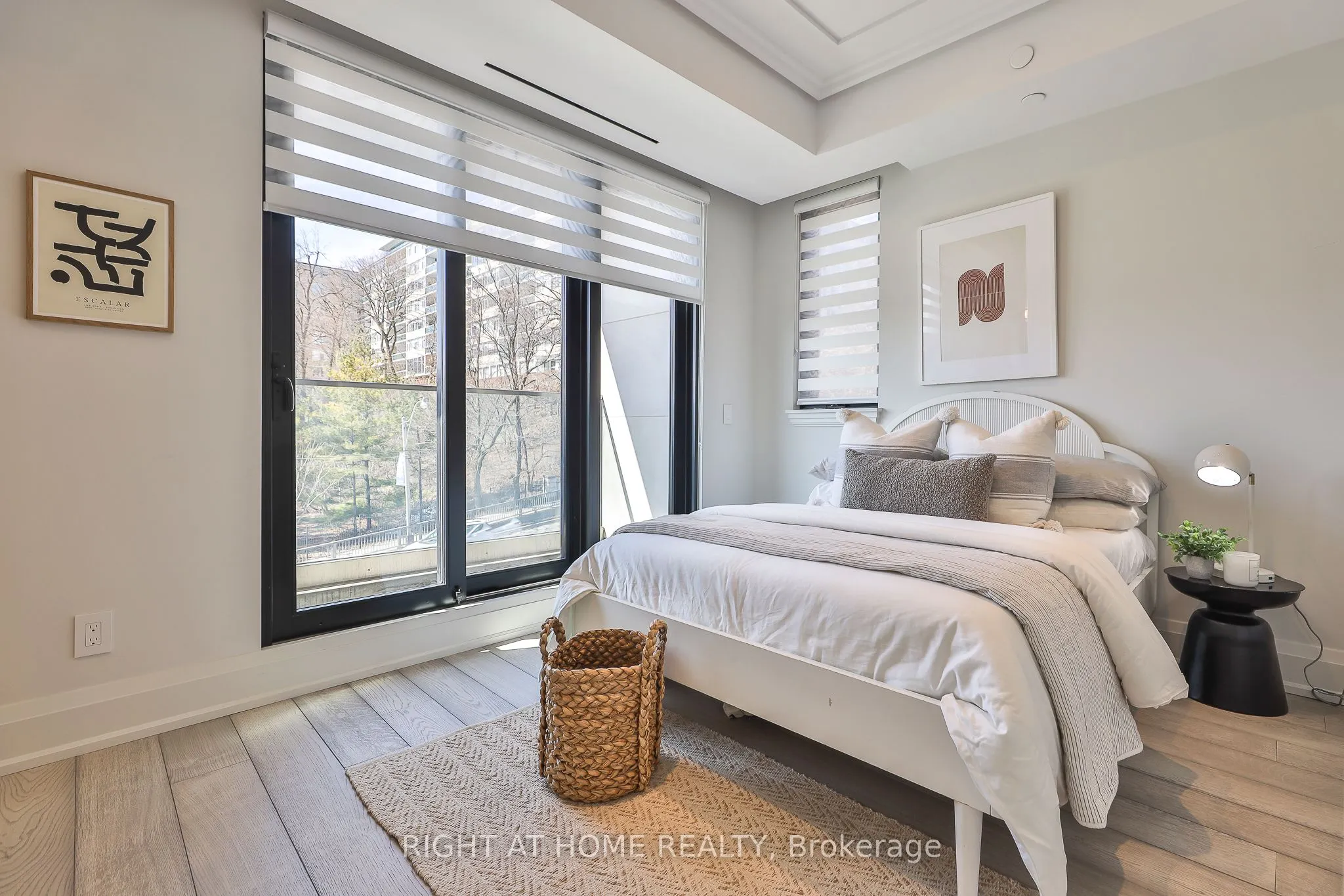 363 Avenue Road, #1