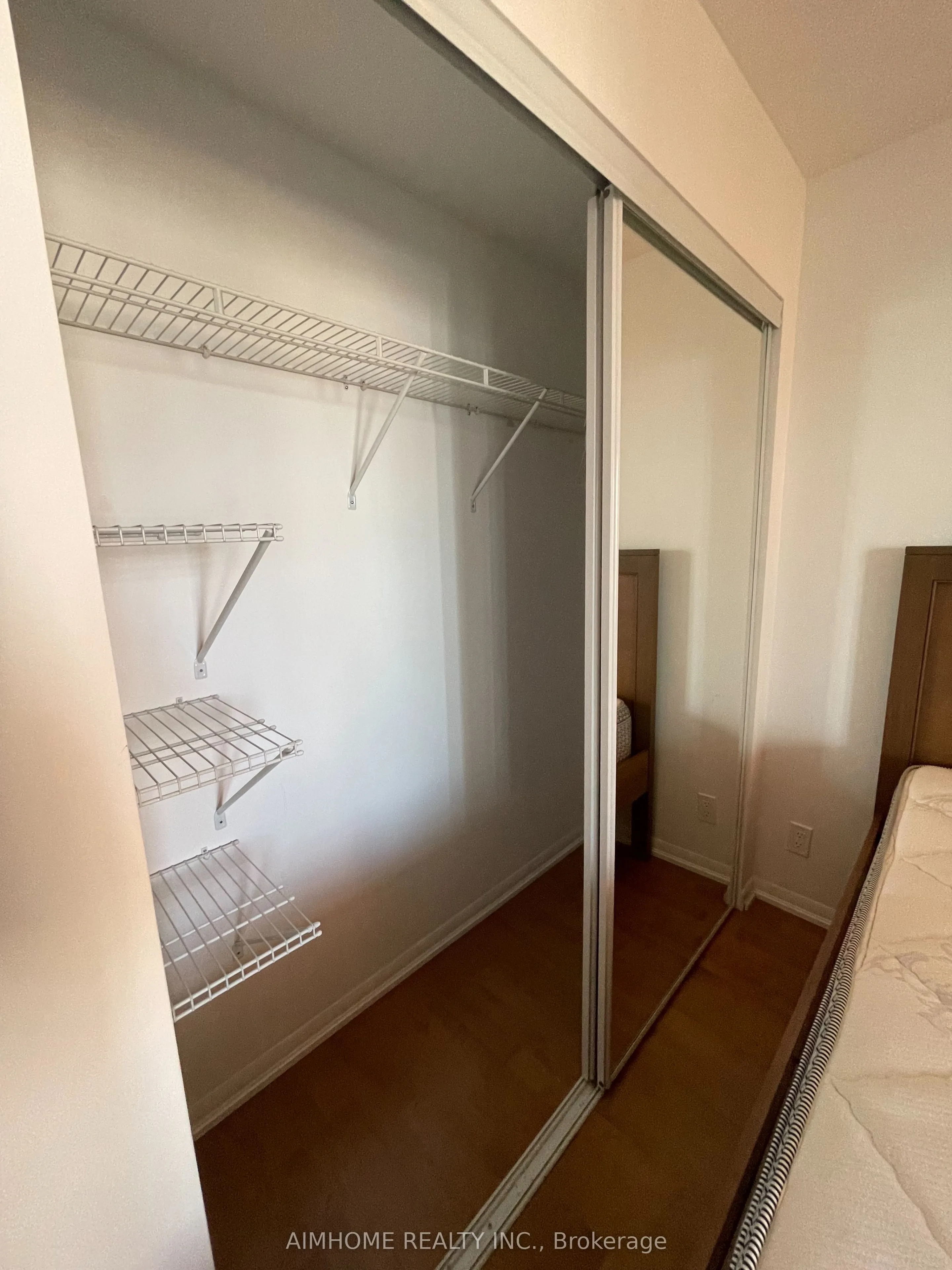 832 Bay Street, #2407