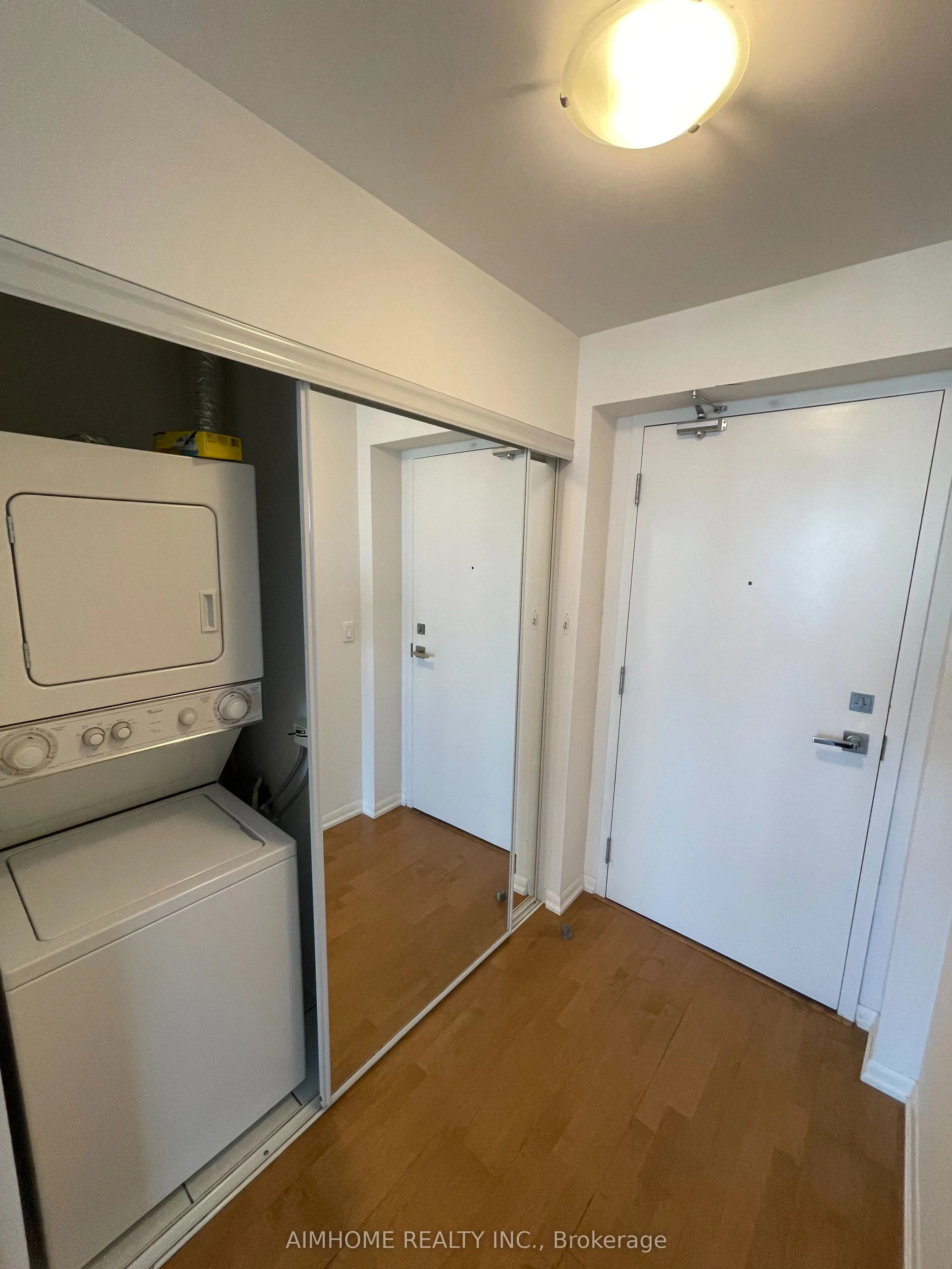 832 Bay Street, #2407
