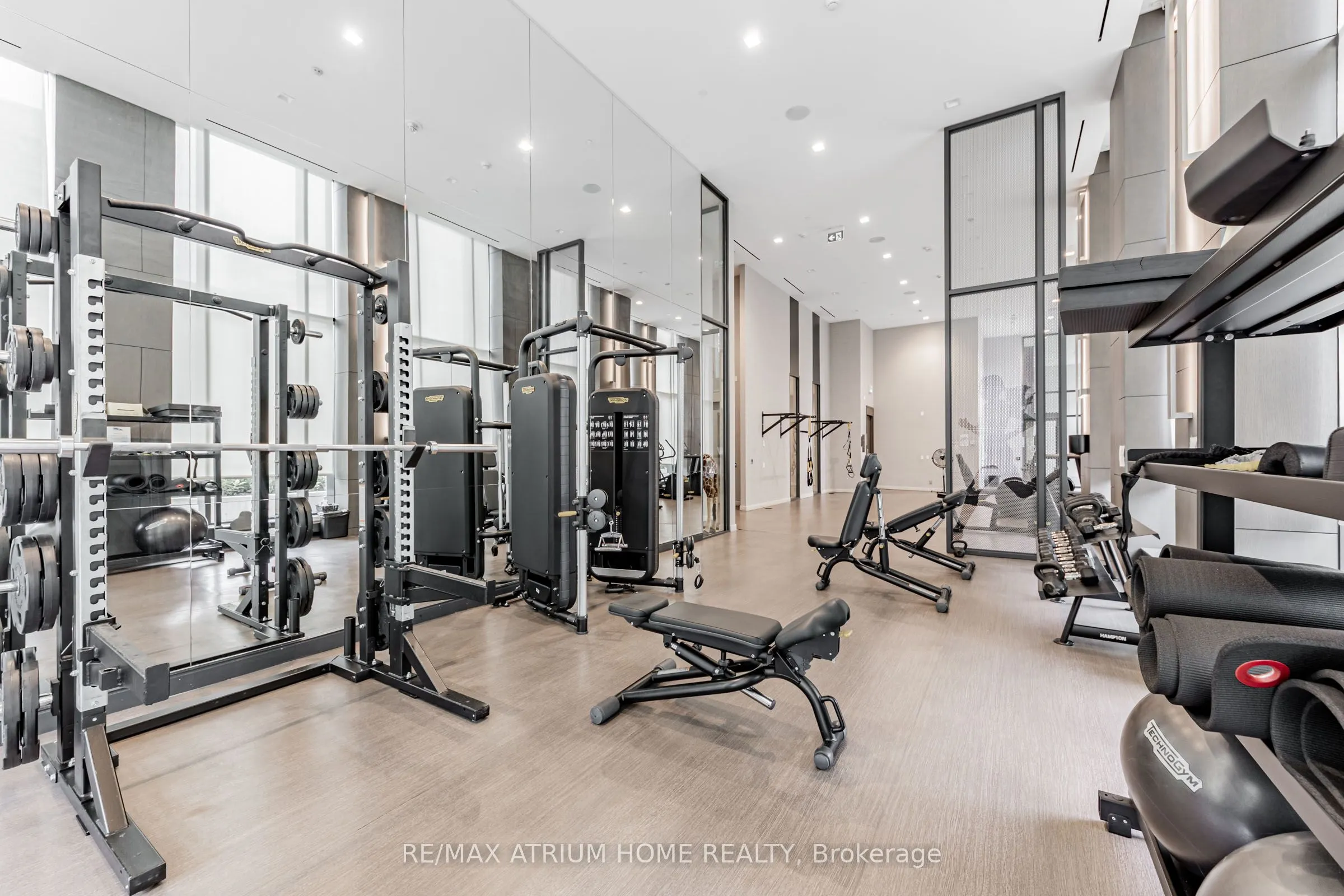 15 Holmes Avenue, #2509