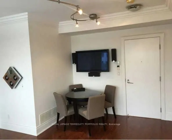 10 Bellair Street, #514