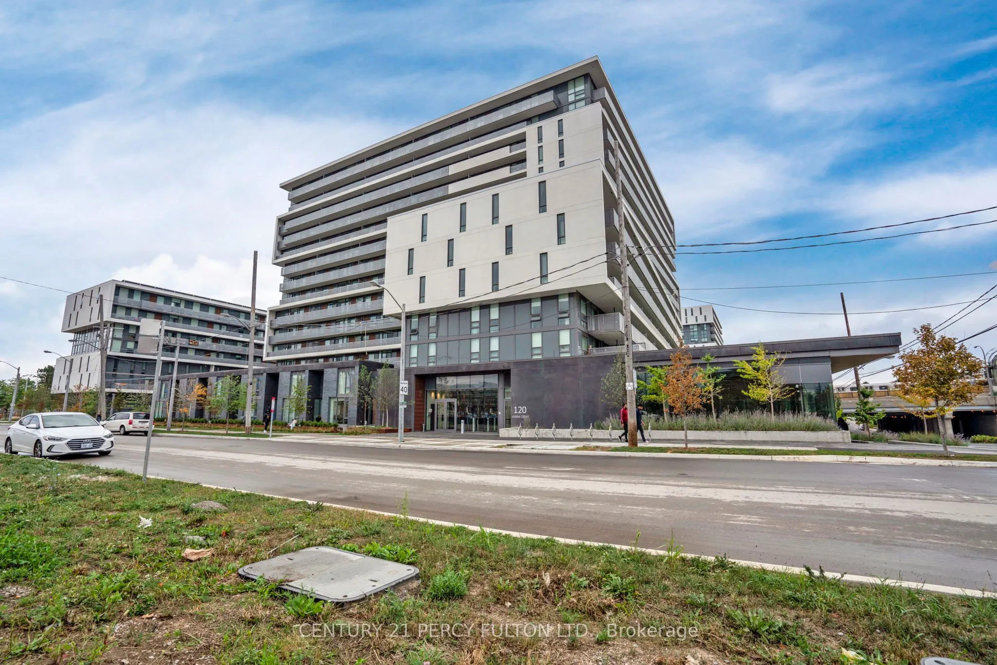 120 Varna Drive, #516