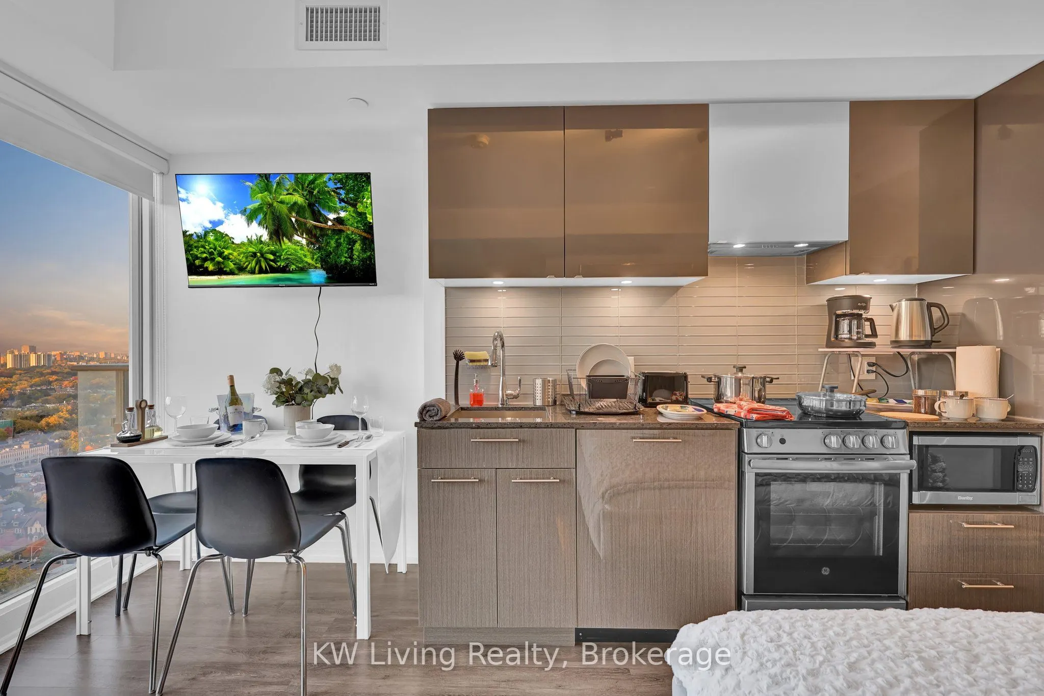 251 Jarvis Street, #2911