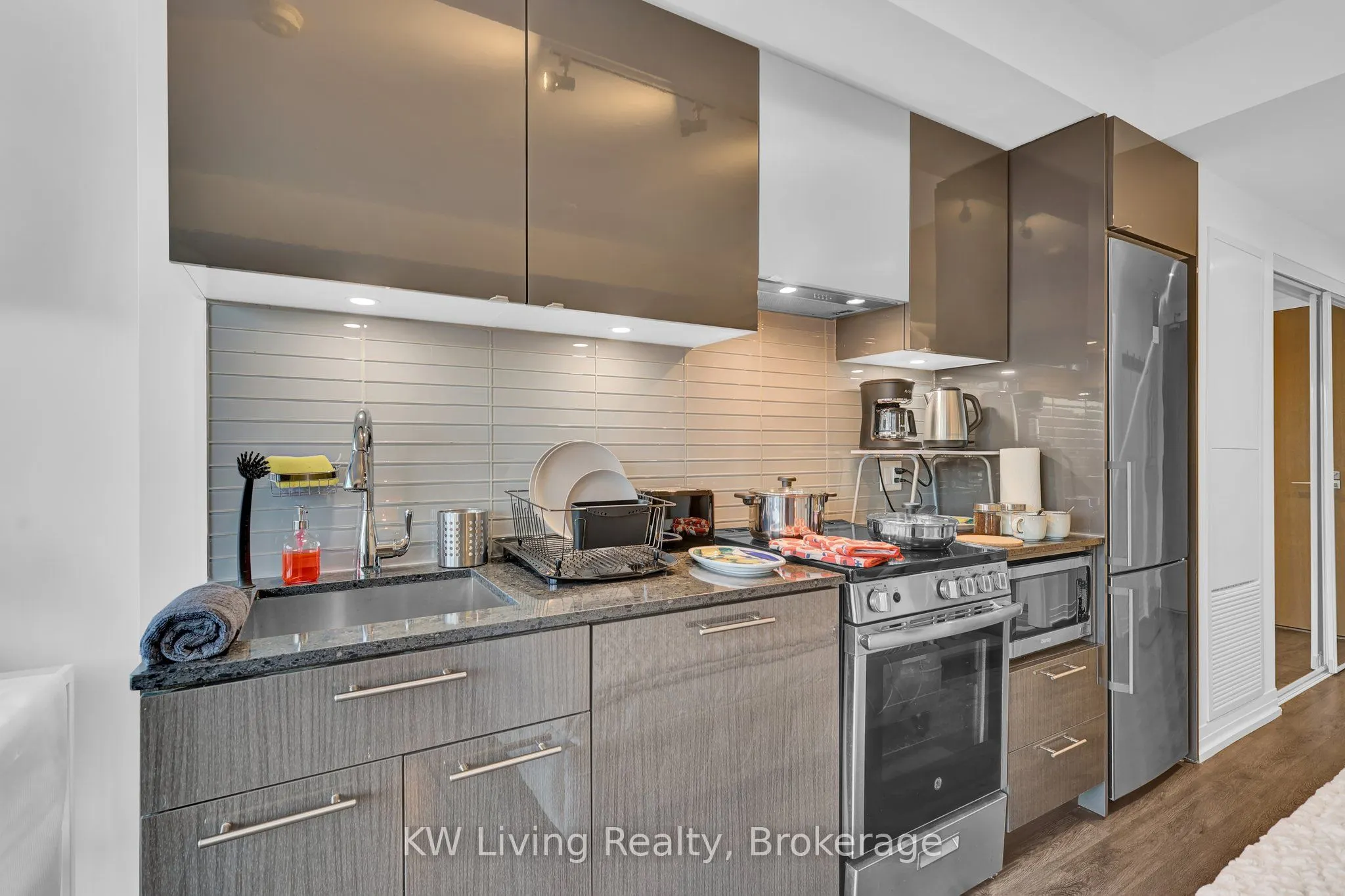 251 Jarvis Street, #2911