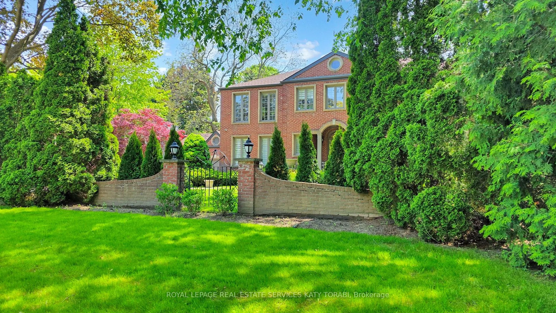 21 Forest Heights Boulevard