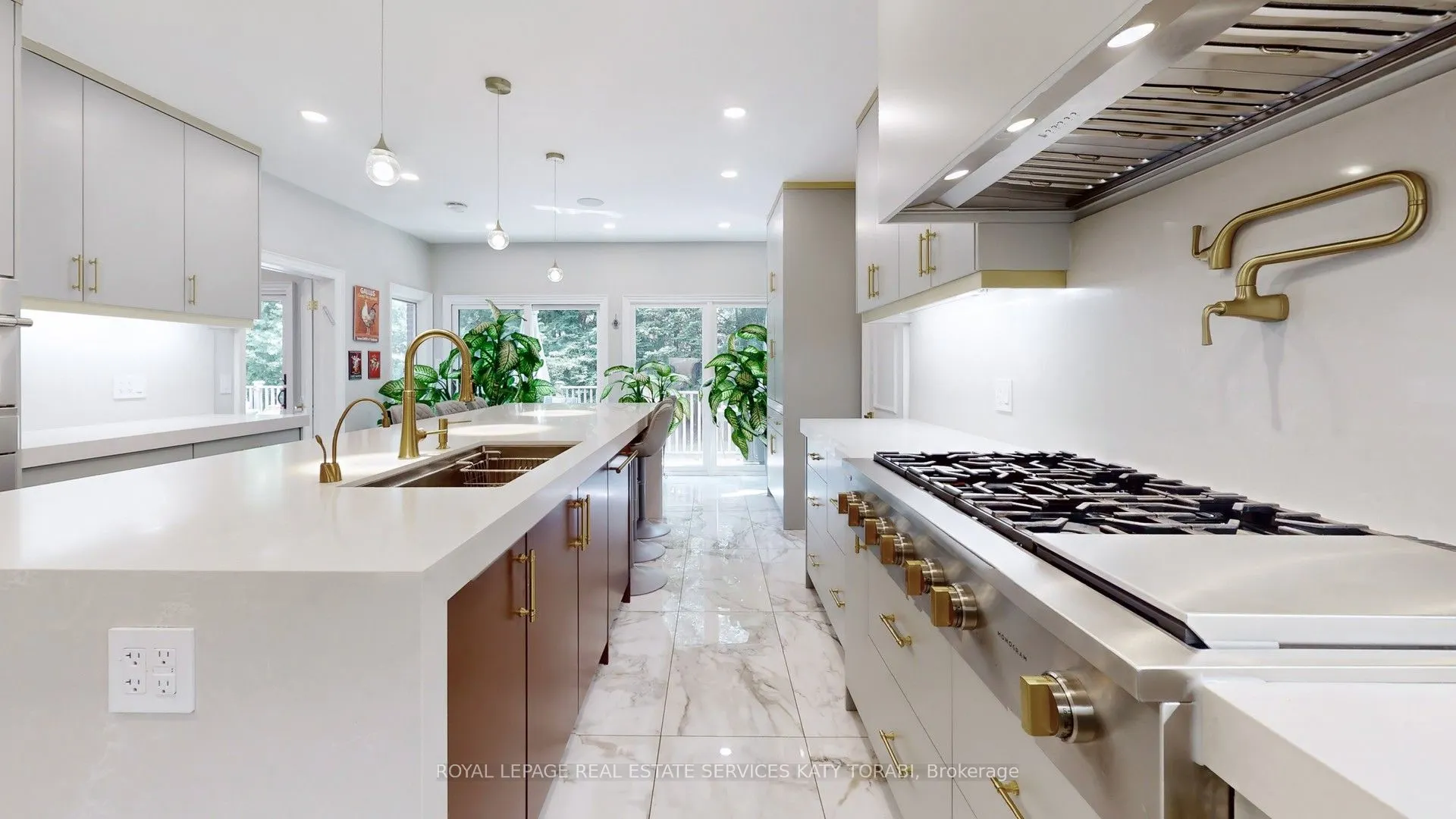 21 Forest Heights Boulevard