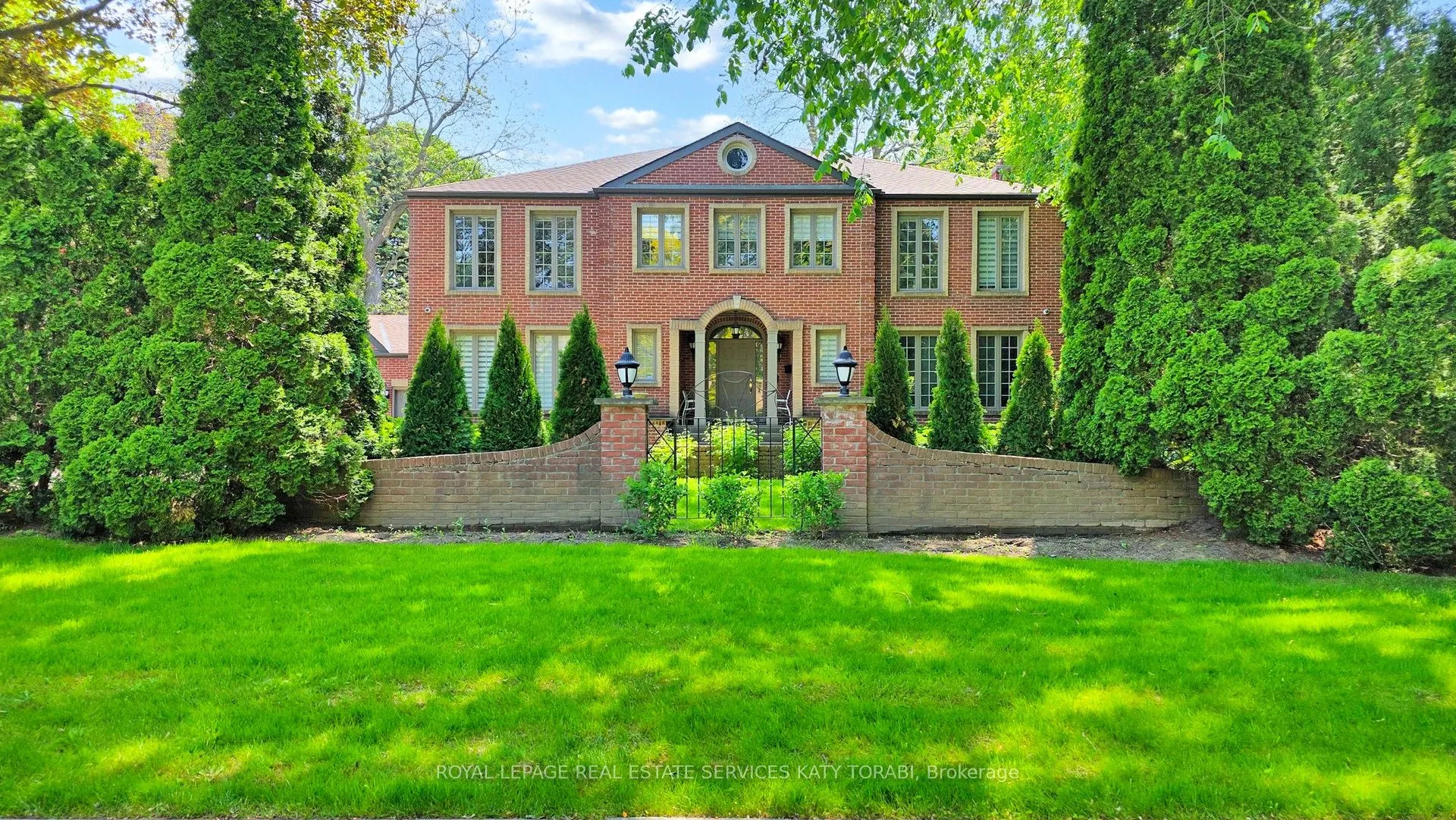 21 Forest Heights Boulevard
