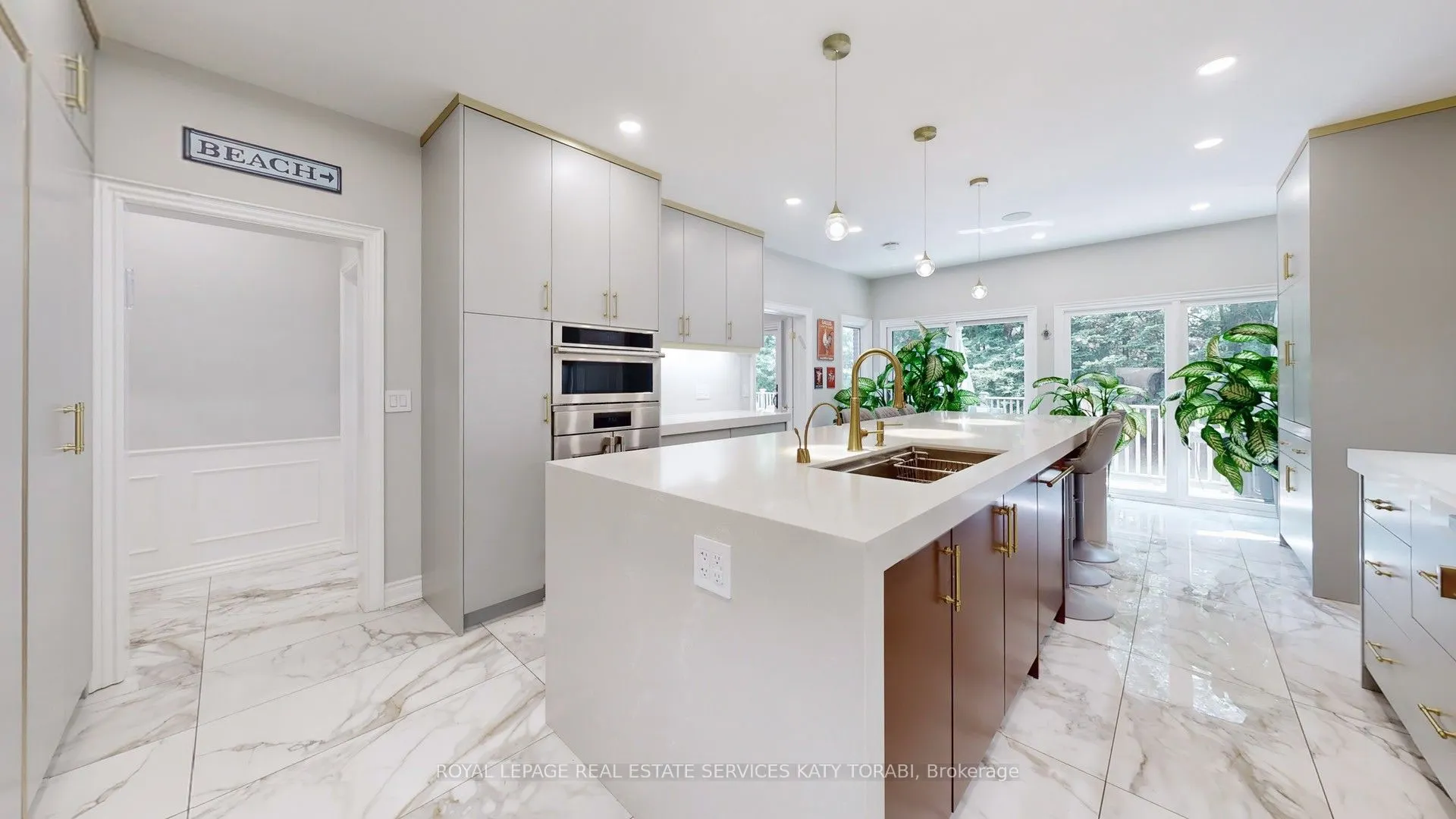 21 Forest Heights Boulevard