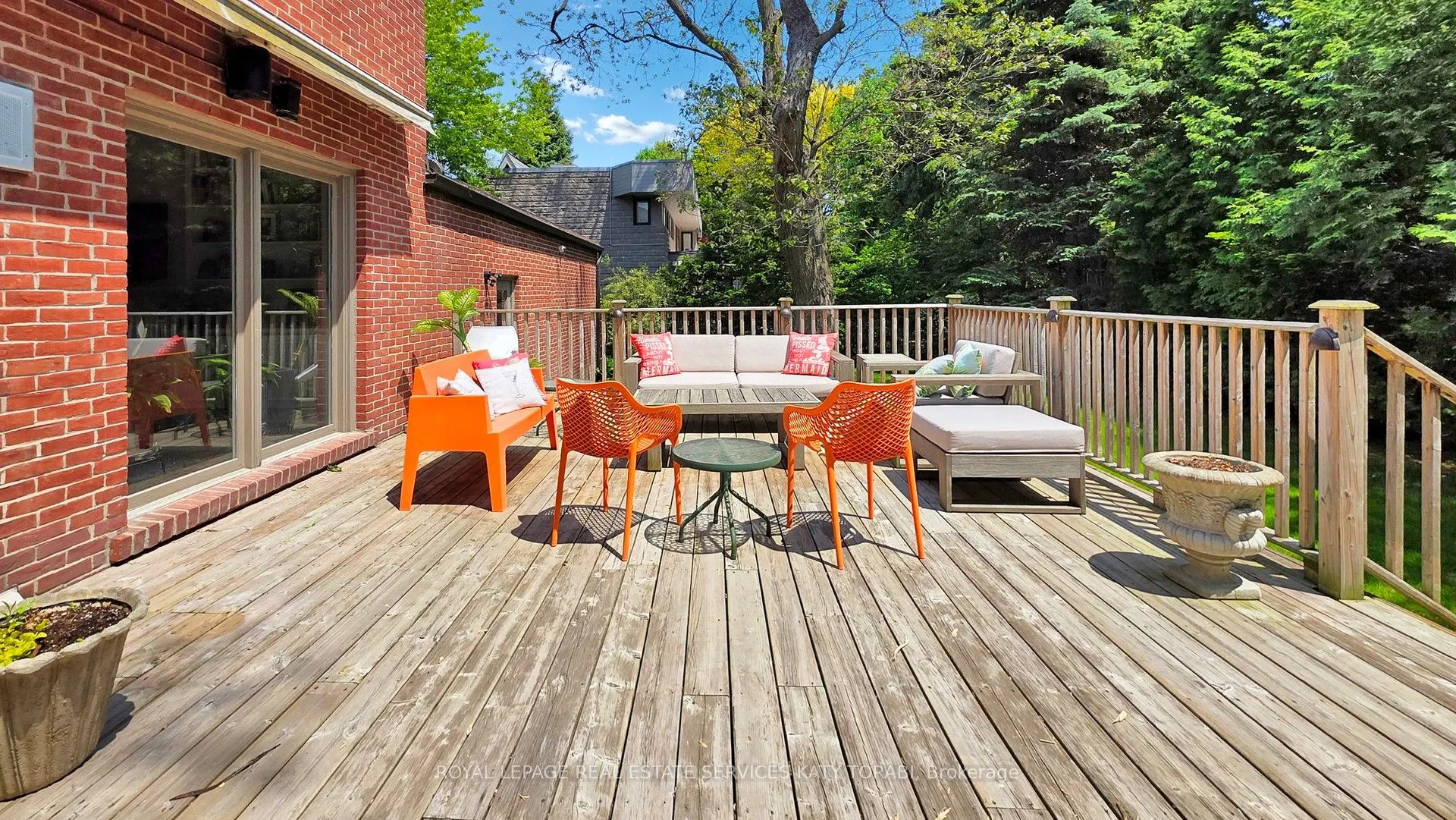 21 Forest Heights Boulevard