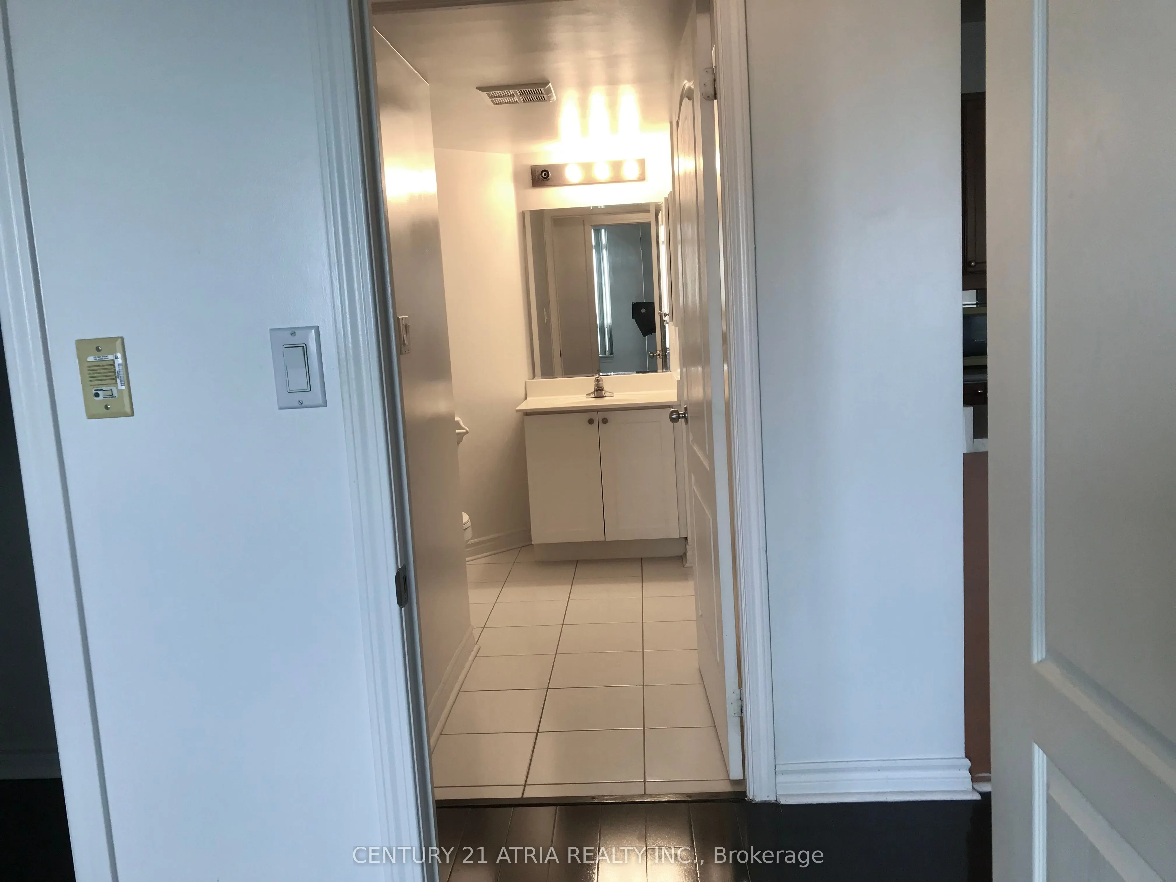 3 Rean Drive, #1111