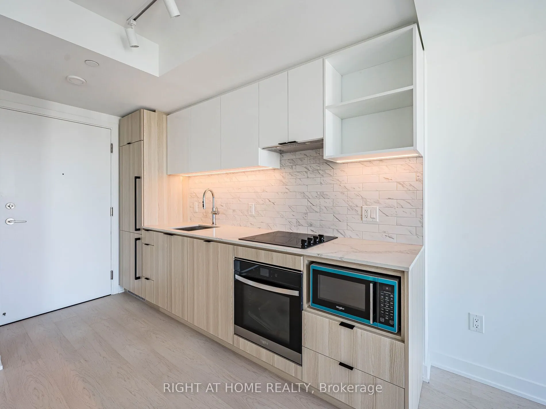 252 church Street, #4516