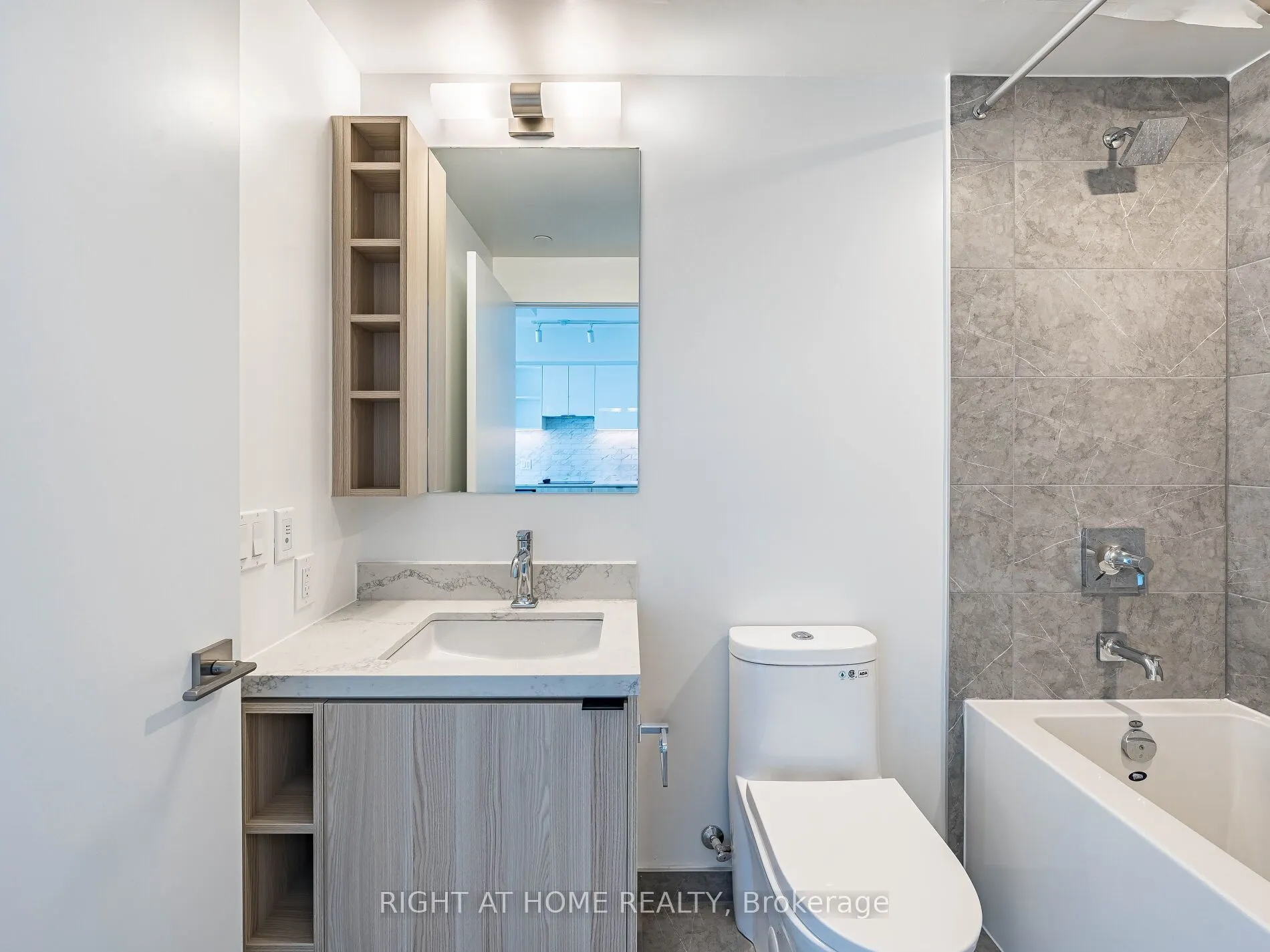 252 church Street, #4516