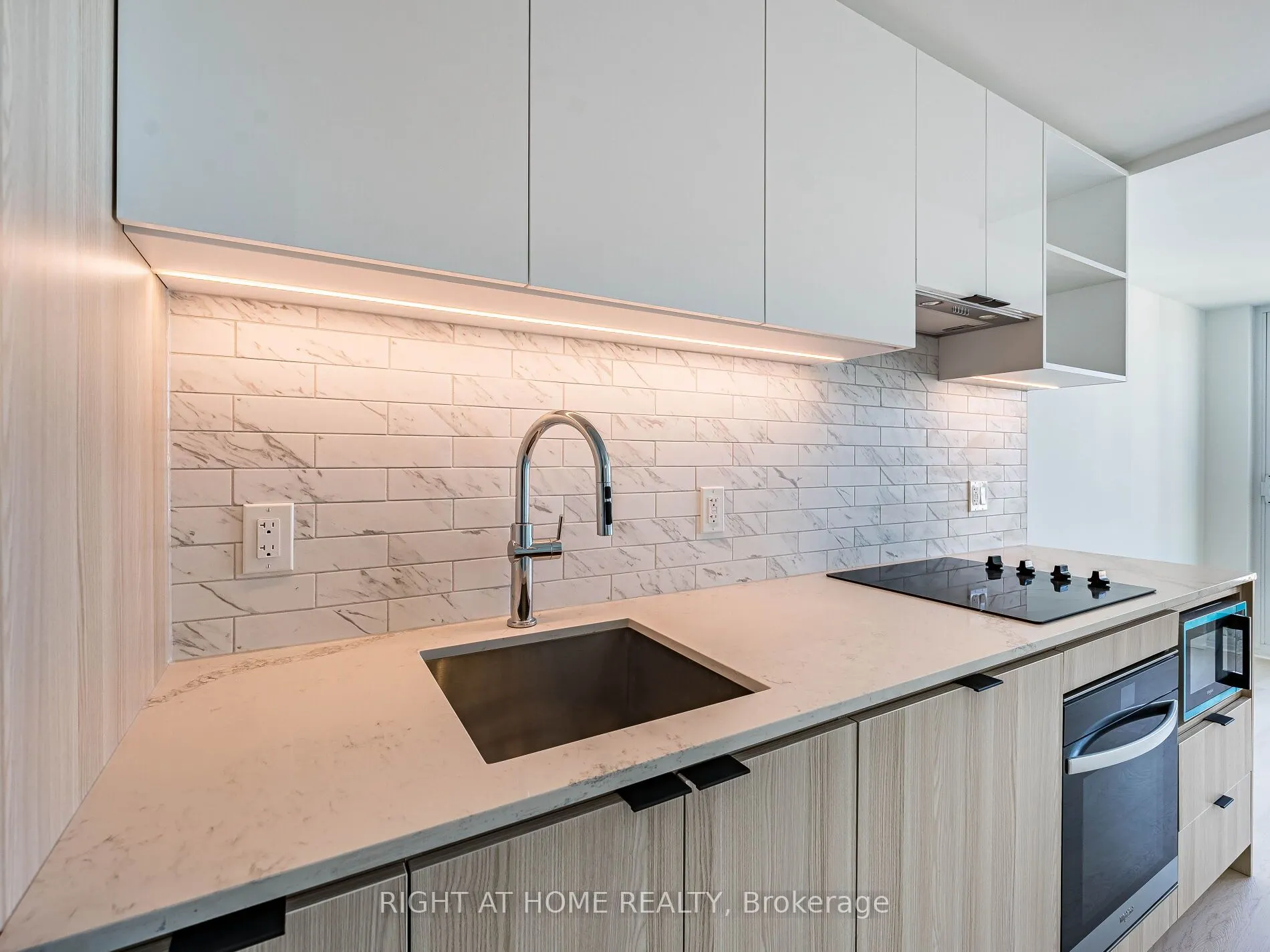 252 church Street, #4516