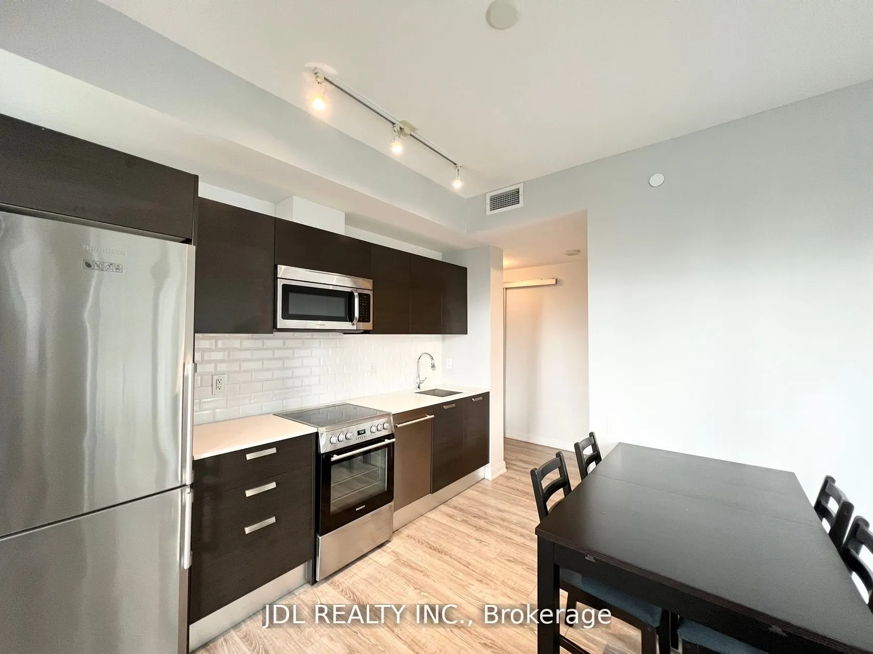 42 Charles Street E, #1104