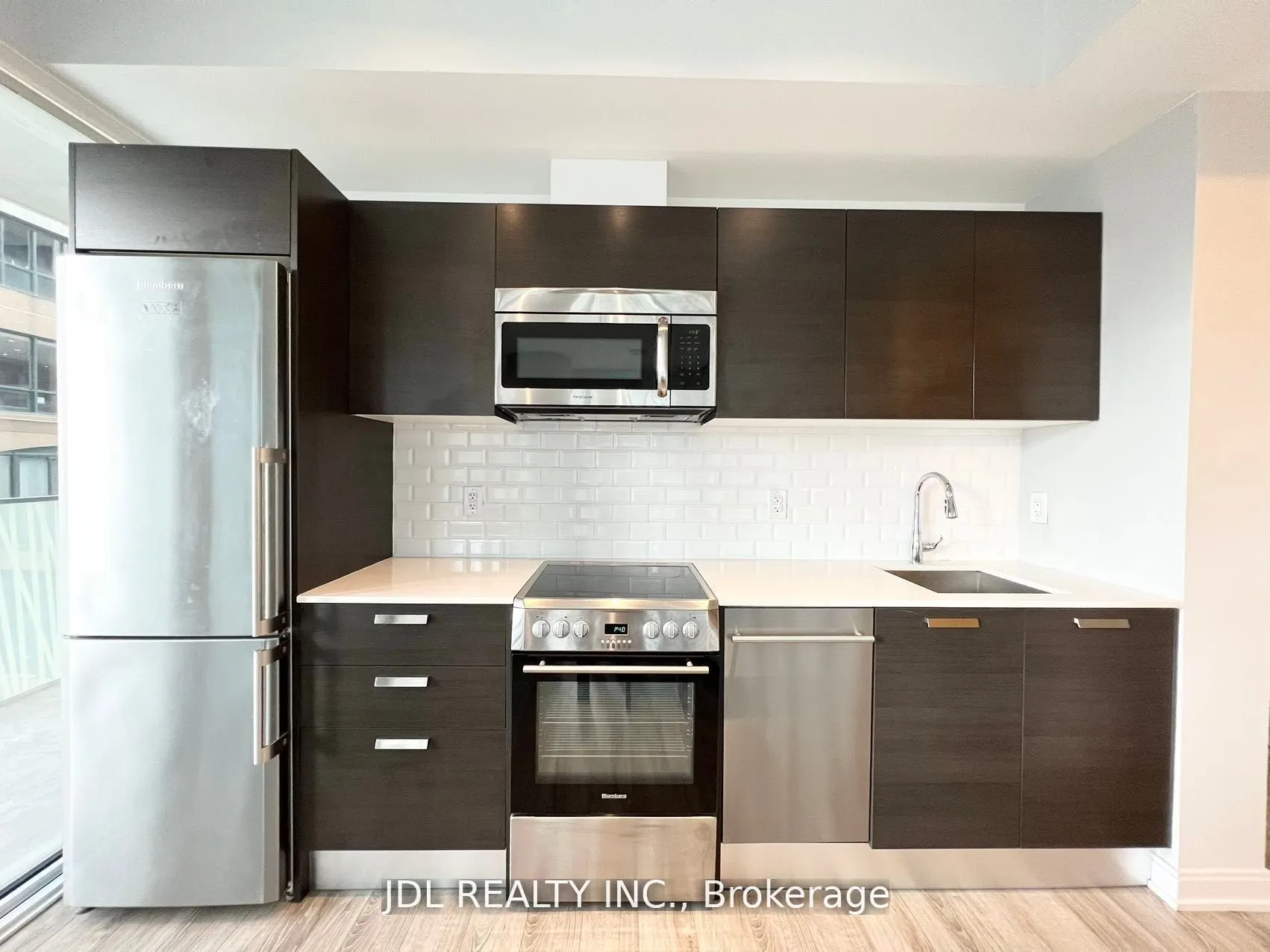 42 Charles Street E, #1104