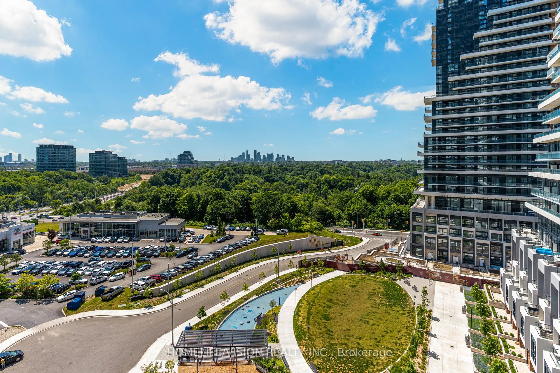 30 Inn On The Park Drive, #910