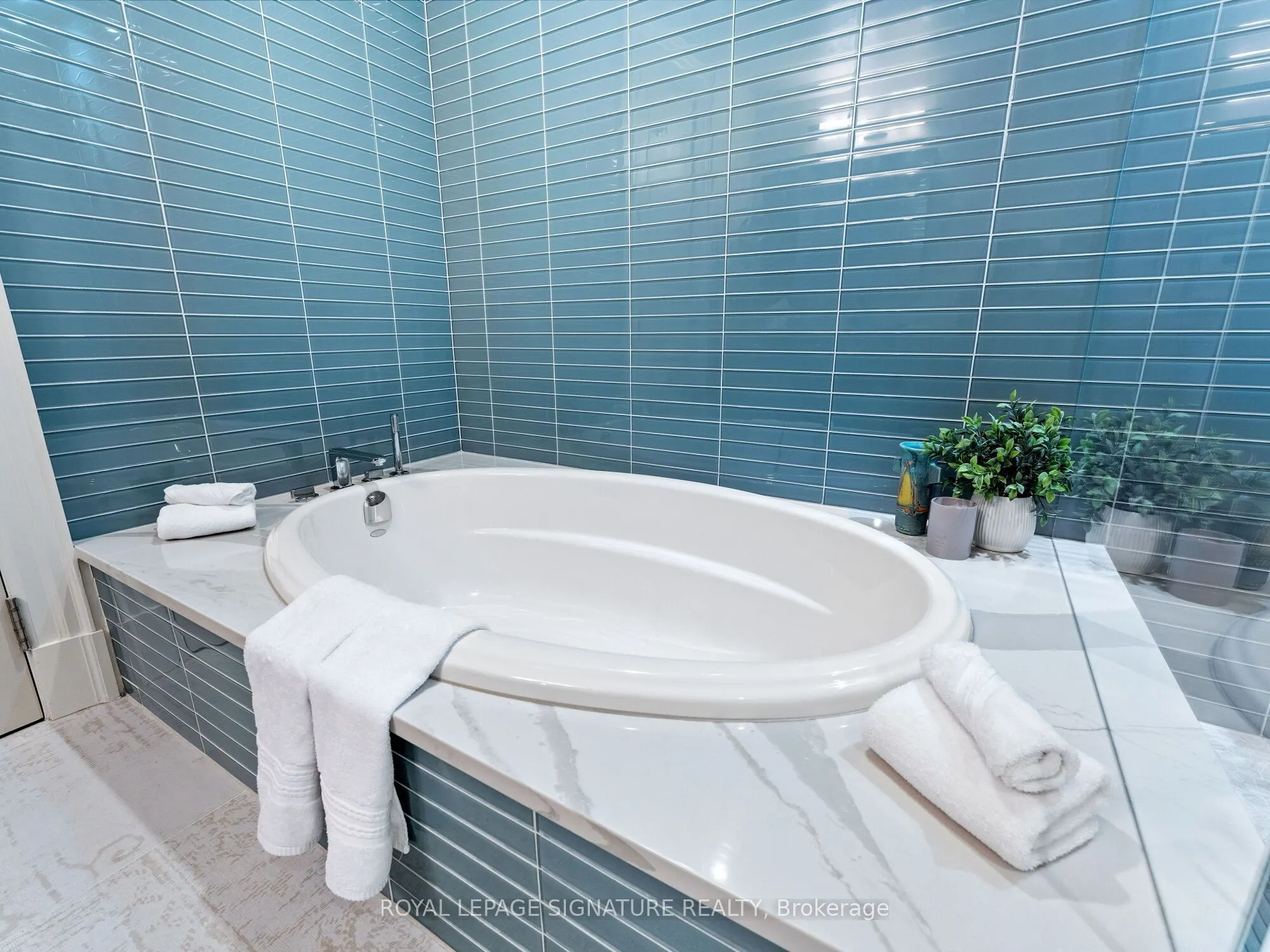 155 St. Clair Avenue W, #603