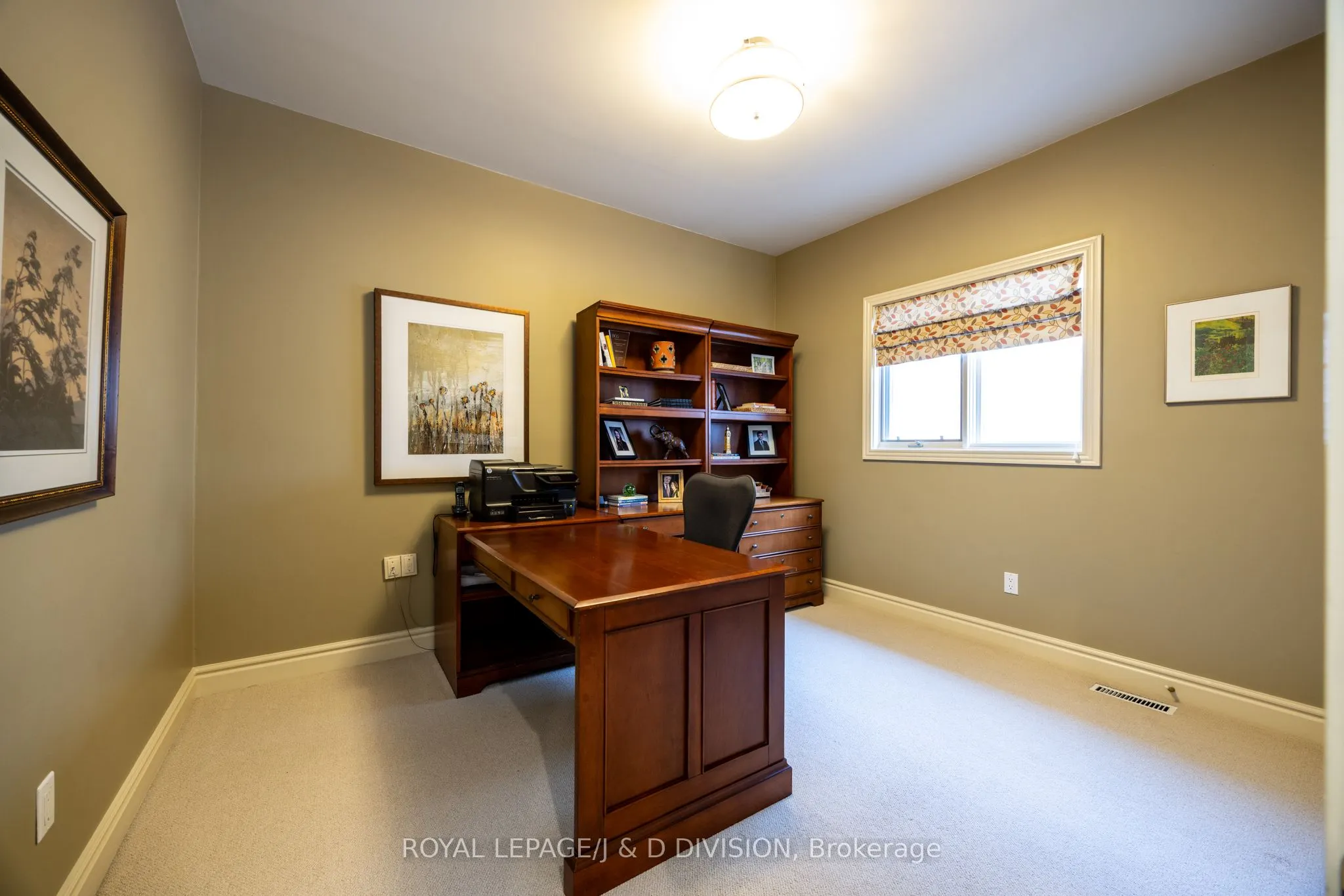 42 Munro Boulevard