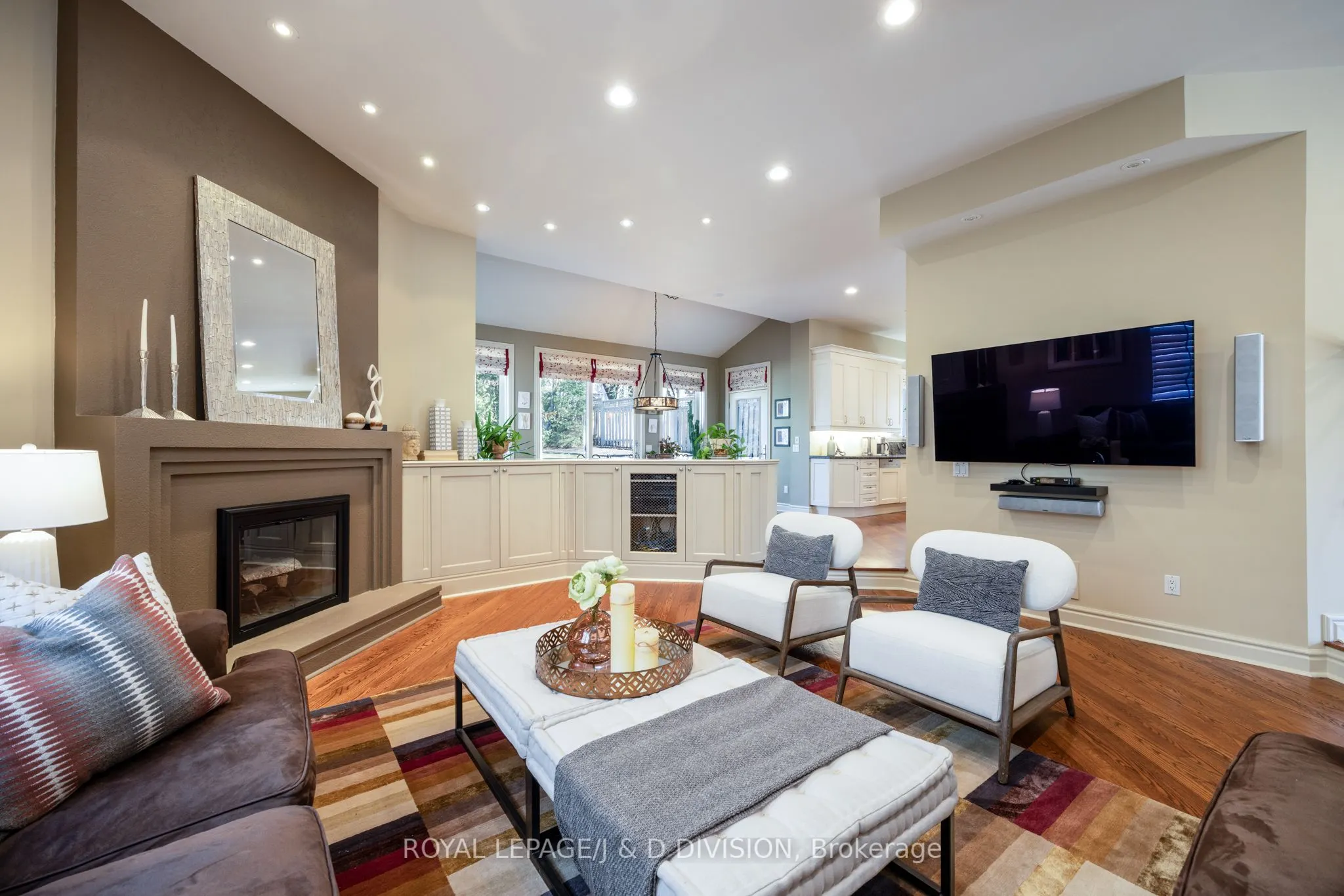 42 Munro Boulevard