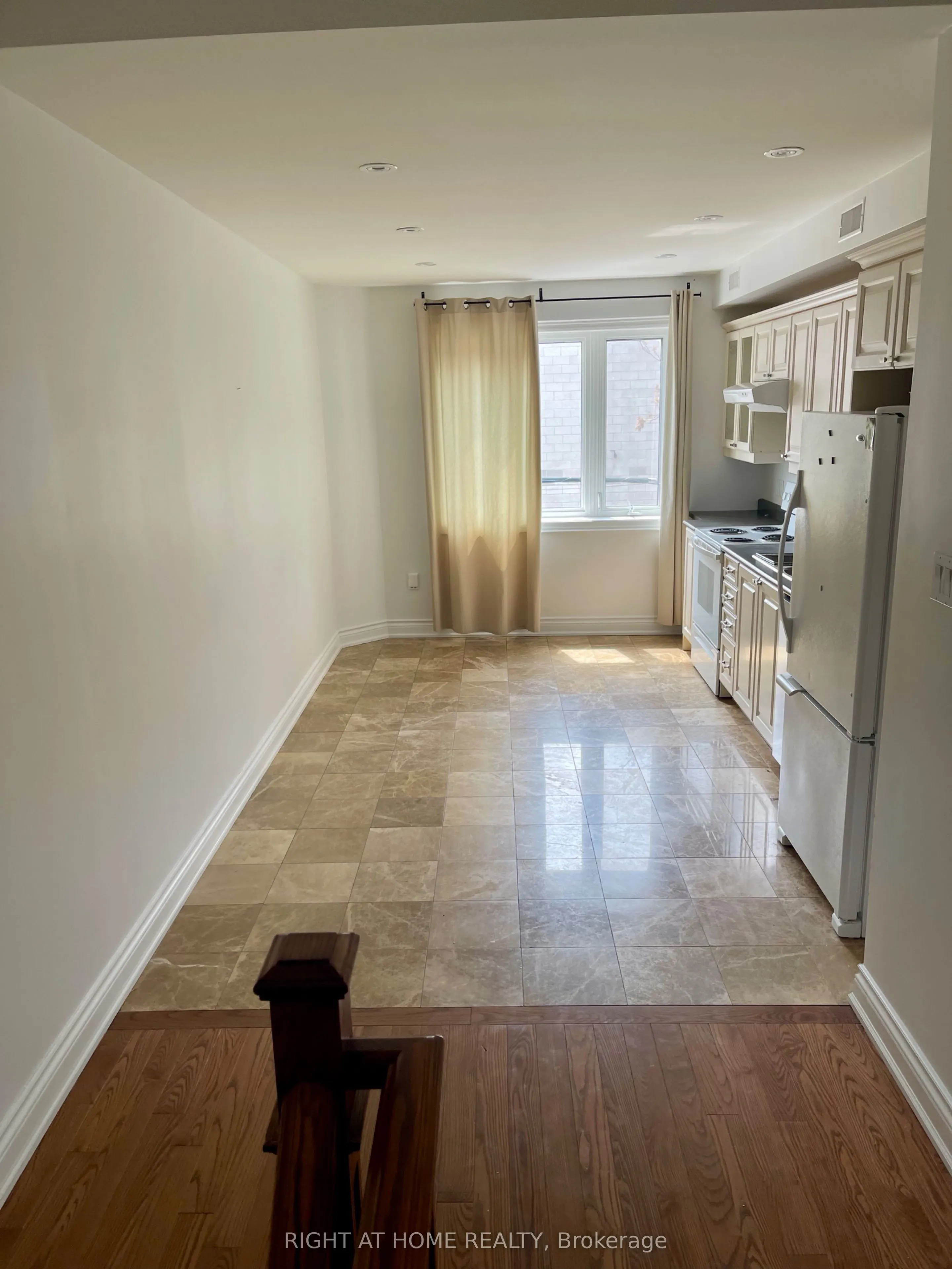 83 Oxford Street, #2nd