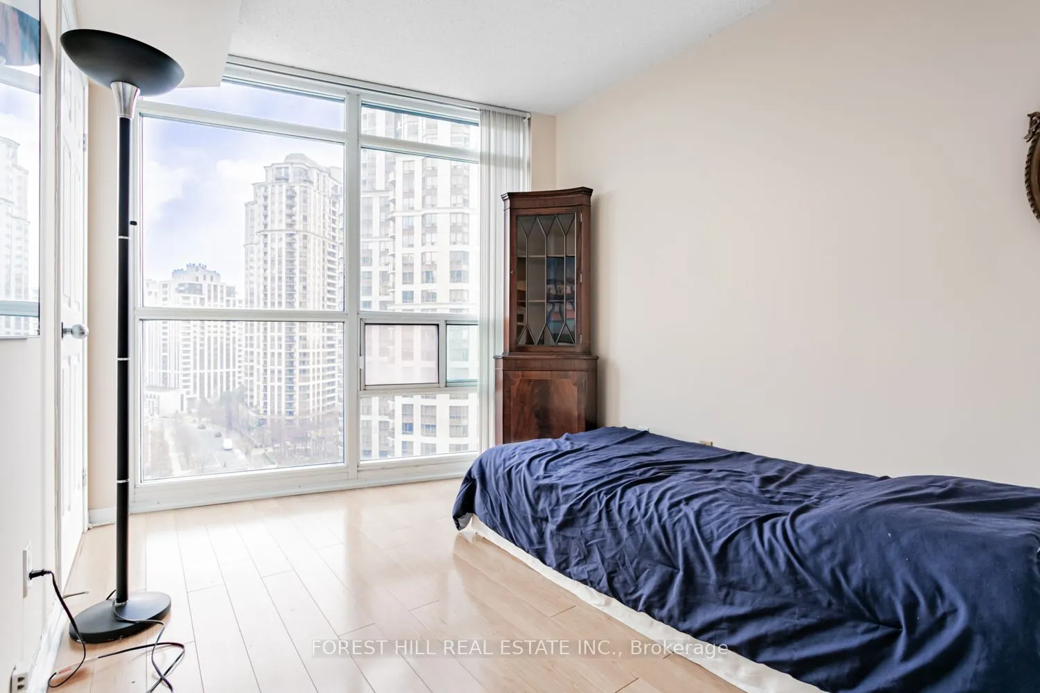 30 Harrison Garden Boulevard, #1501