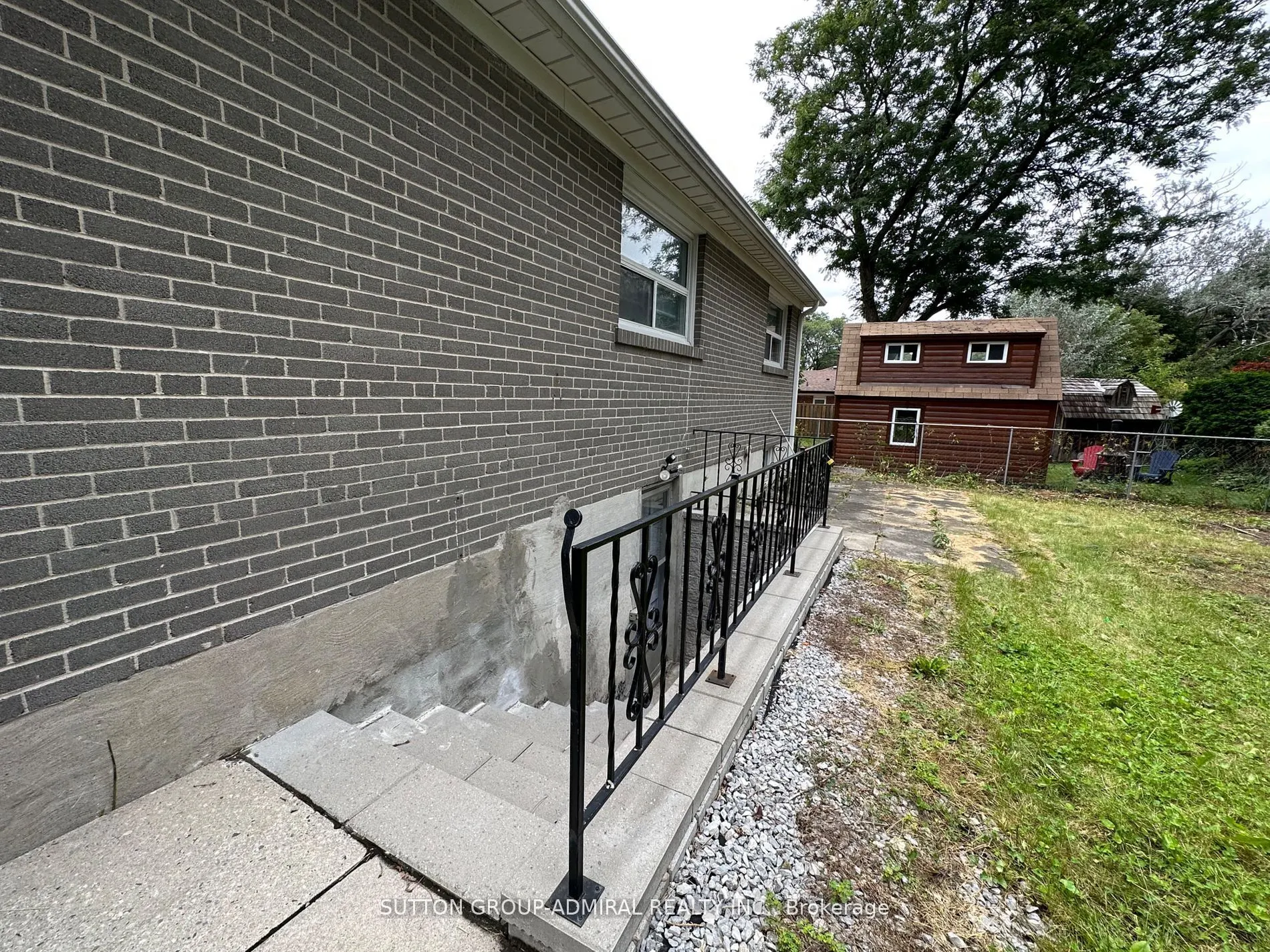 7 Resolution Crescent, #Lower A